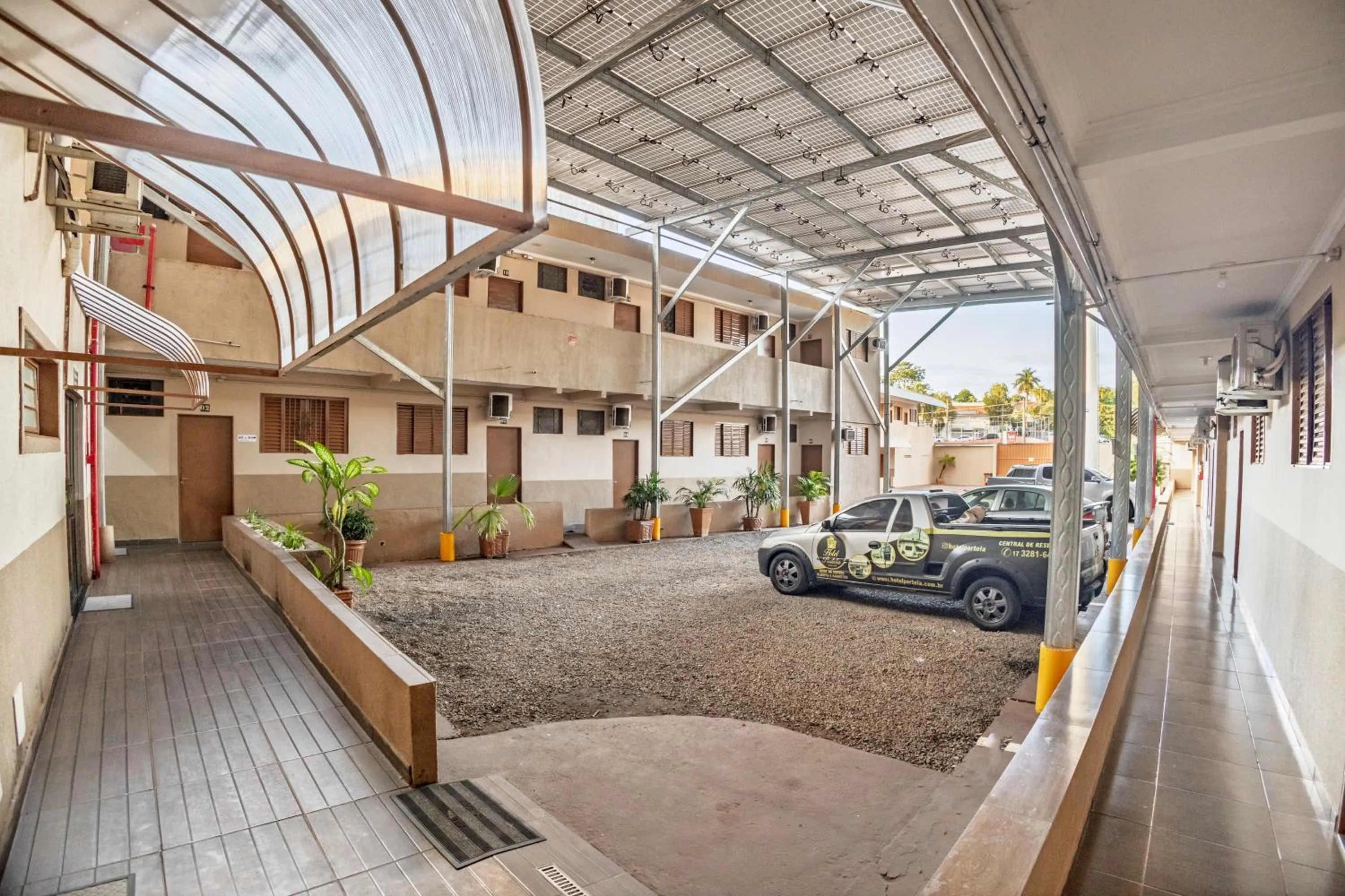 Parking in Hotel Portela II - Av Principal e a 500m do Thermas dos Laranjais