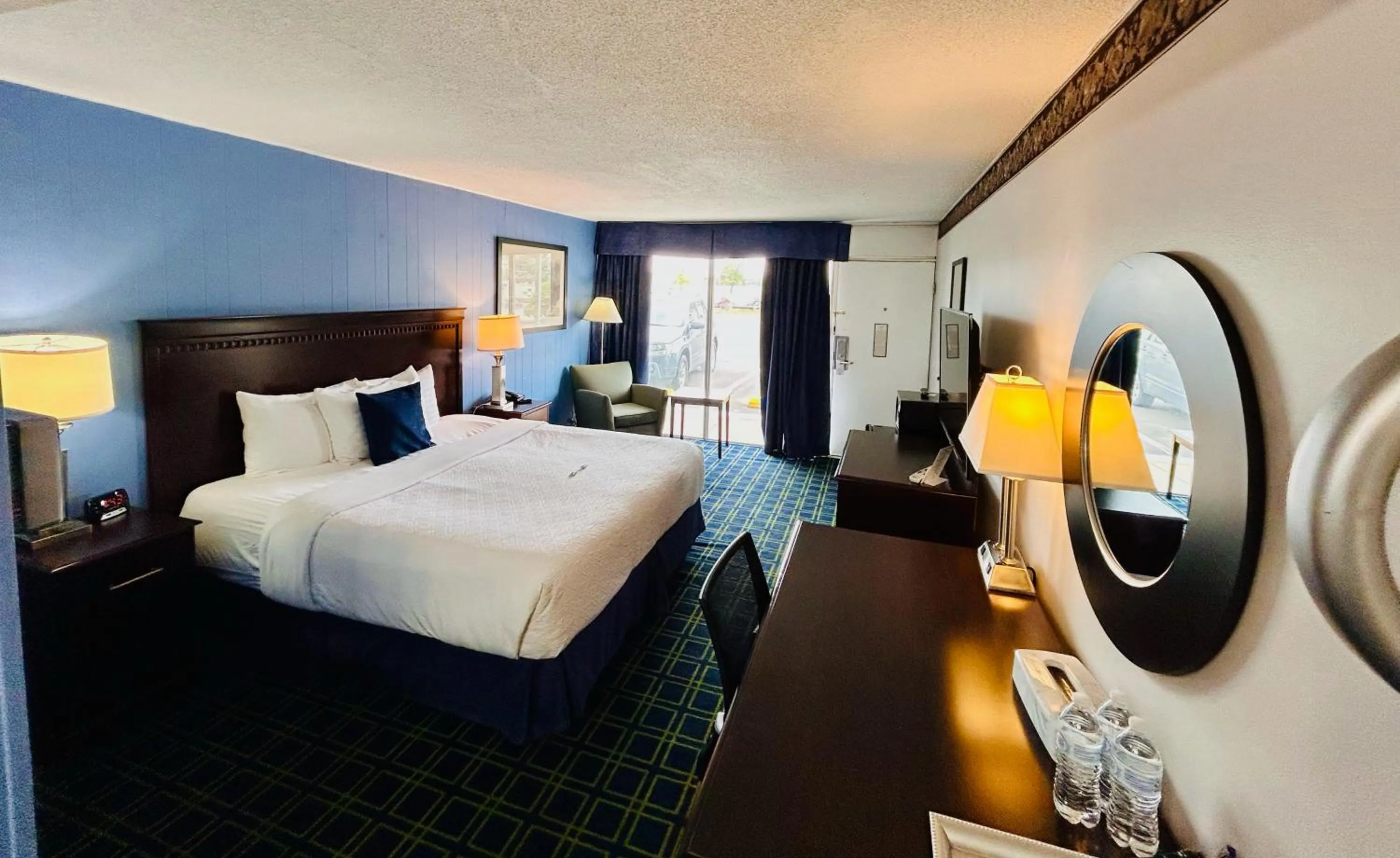 Photo of the whole room, Bed in Hospitality Inn