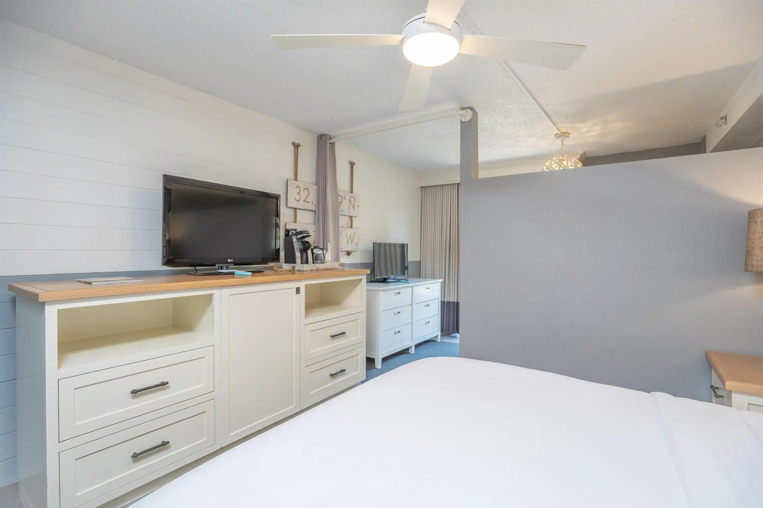 Family Jr. Suite in Beach House Resort Hilton Head Island Family Jr. Suite in Beach House Resort Hilton Head Island