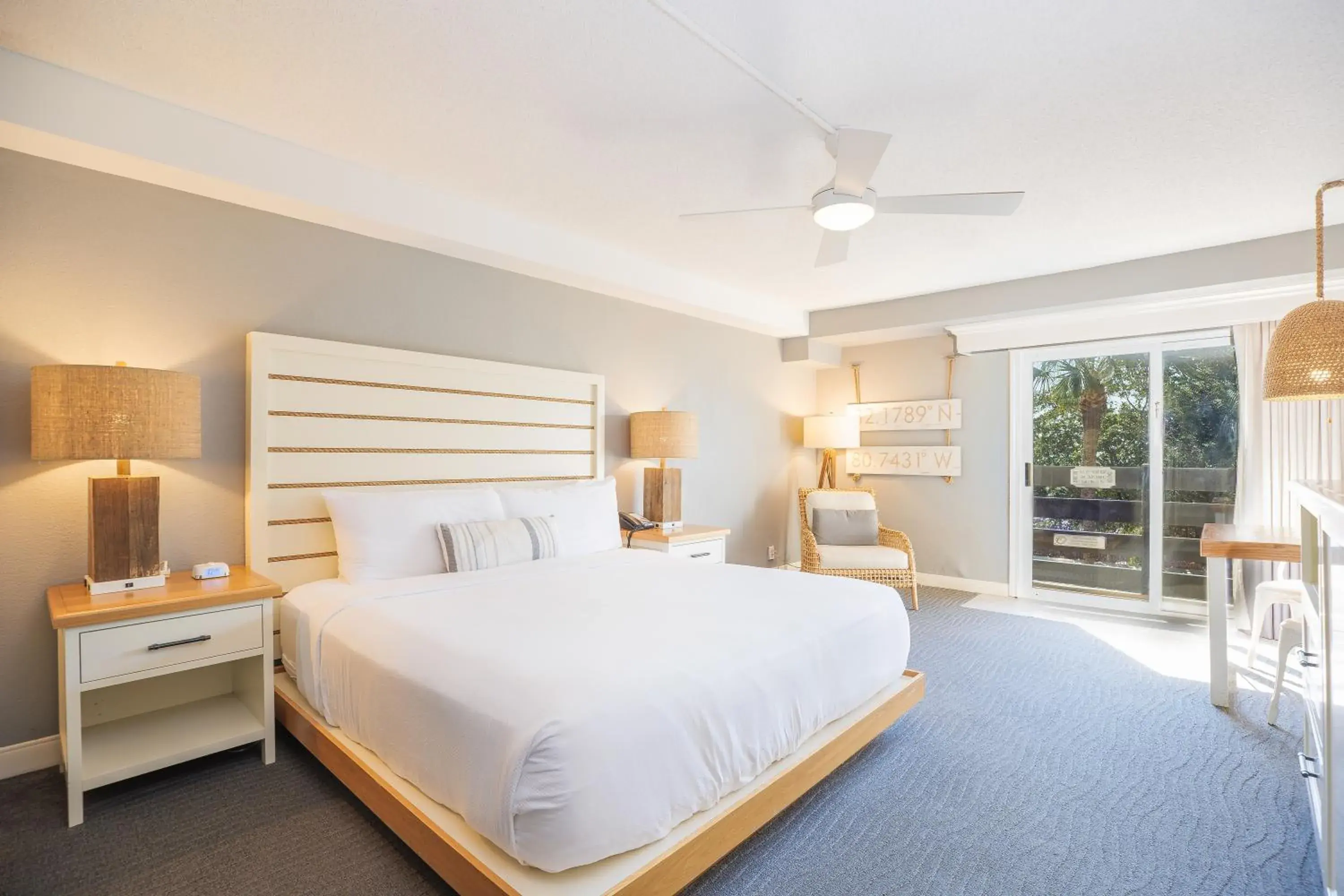 Partial Ocean View King ADA Accessible in Beach House Resort Hilton Head Island Partial Ocean View King ADA Accessible in Beach House Resort Hilton Head Island