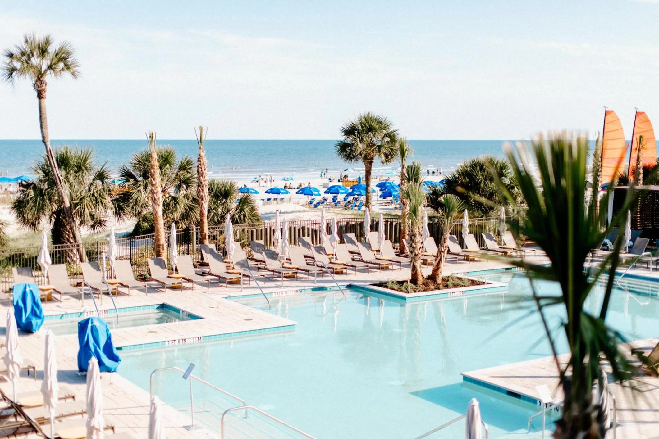 Swimming pool in Beach House Resort Hilton Head Island