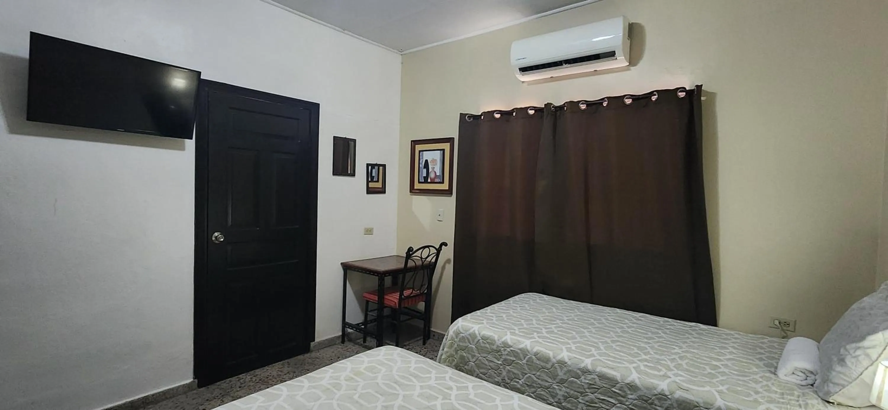 Photo of the whole room, Bed in Casa Altamira