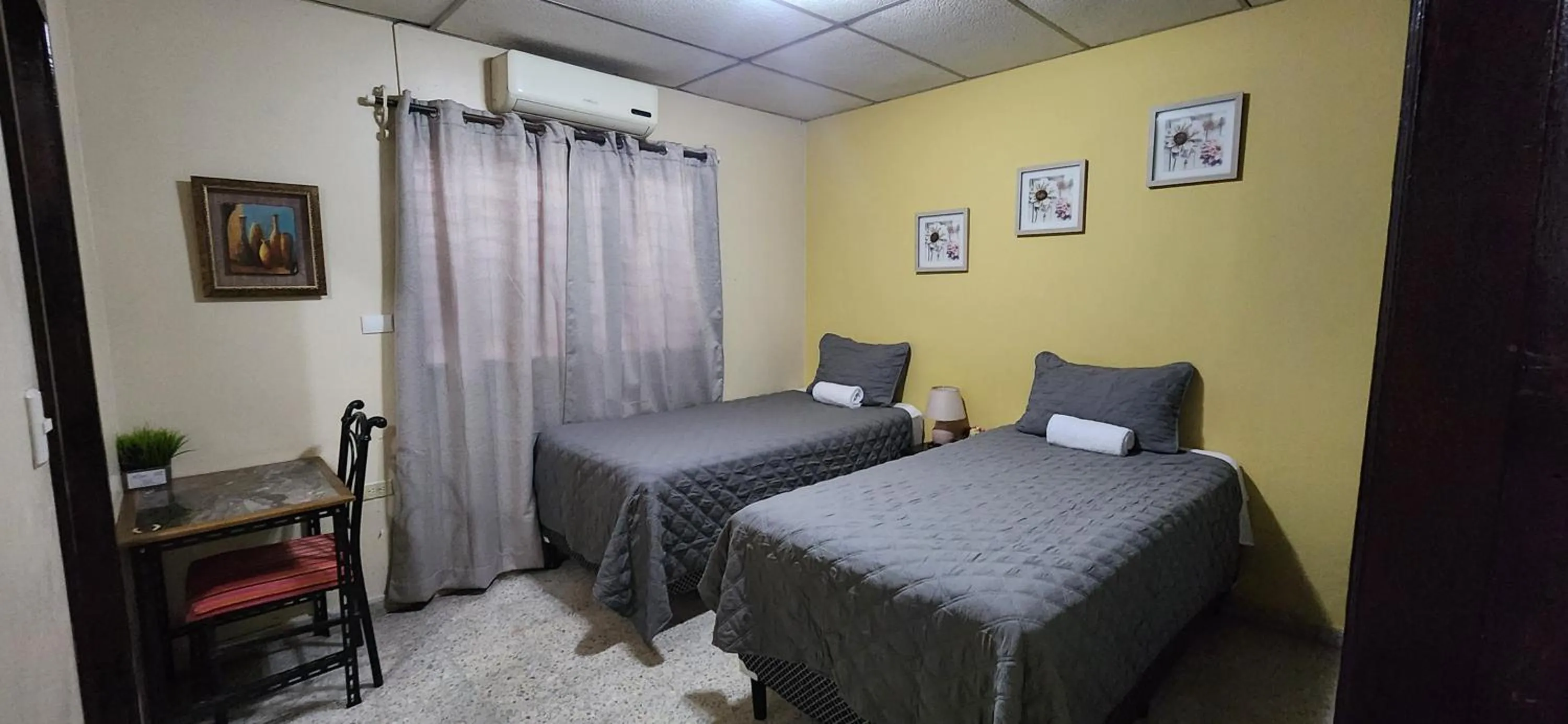 Photo of the whole room, Bed in Casa Altamira