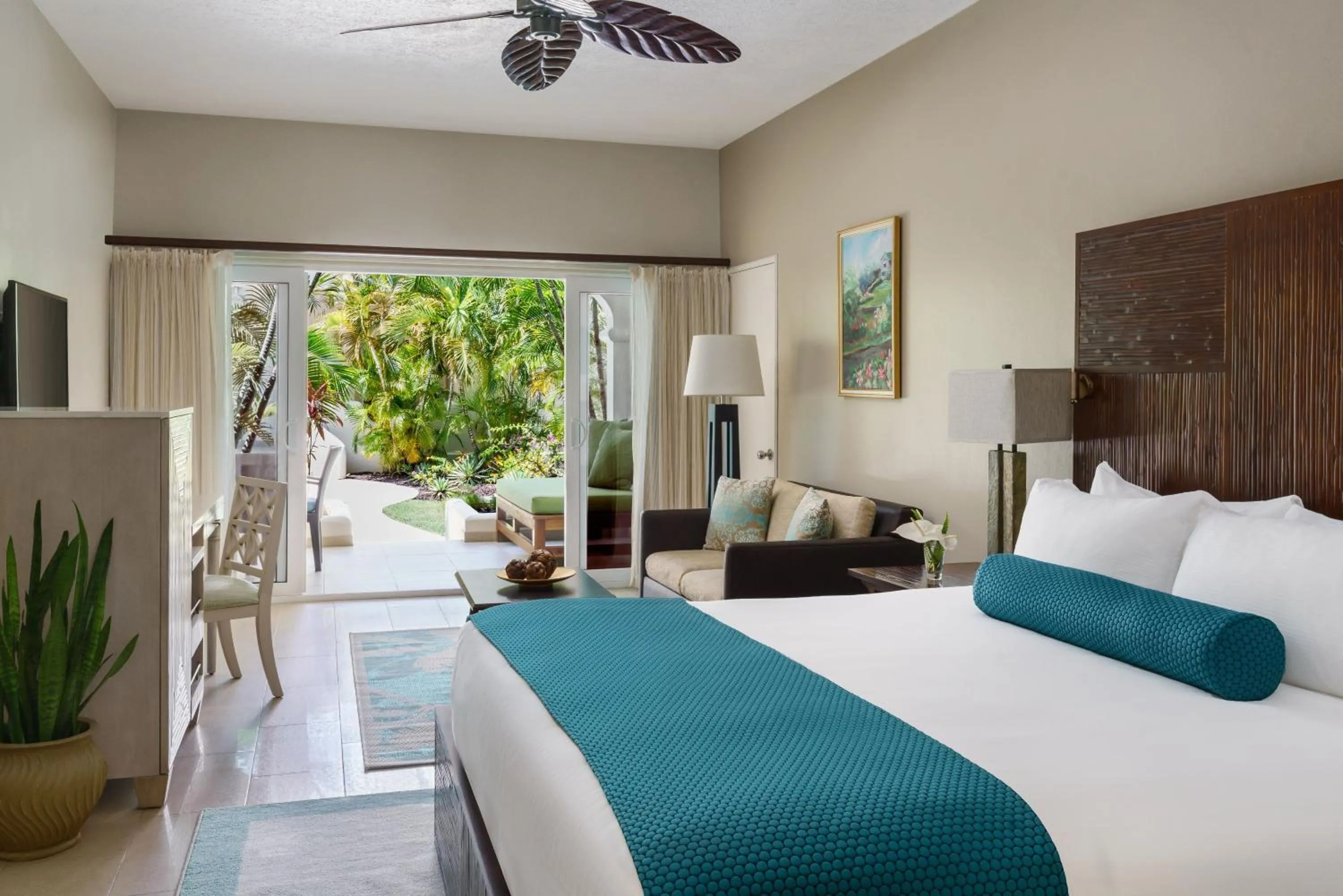 Seating area, Bed in Spice Island Beach Resort