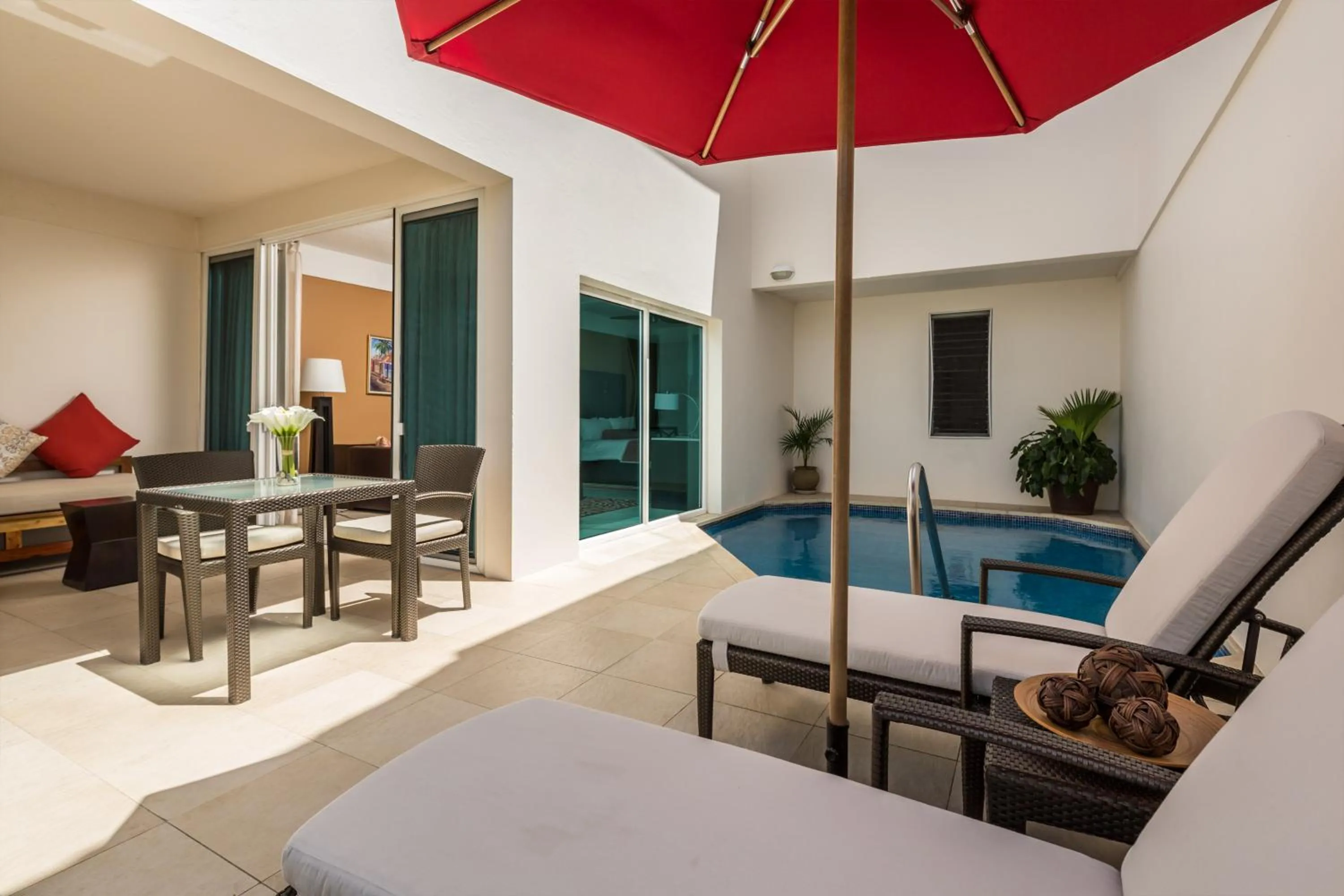 Seating area in Spice Island Beach Resort