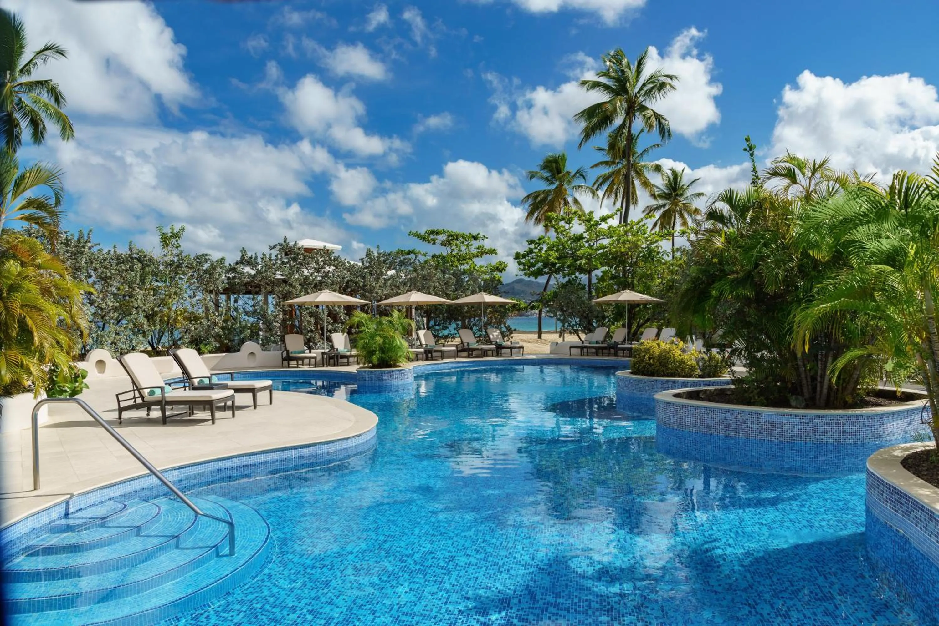 Swimming pool in Spice Island Beach Resort