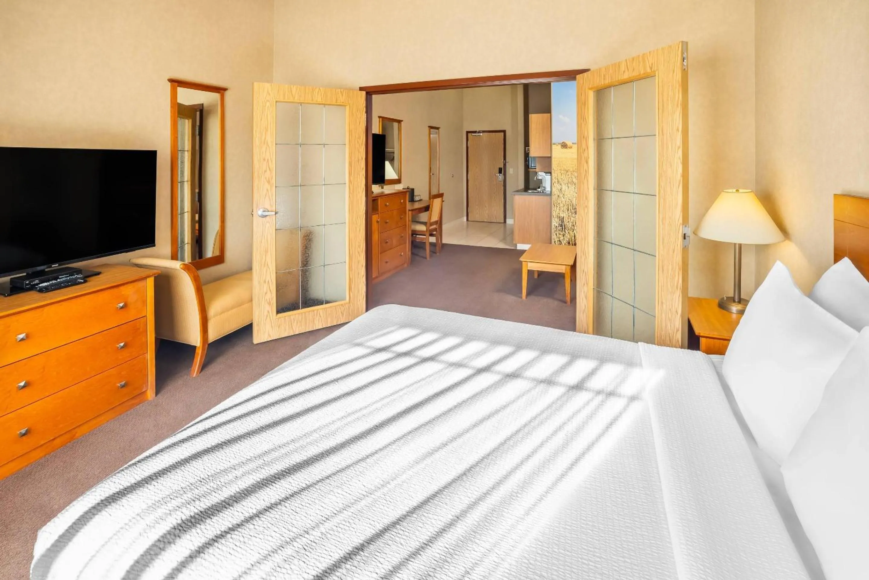 Bedroom, Bed in Clarion Pointe