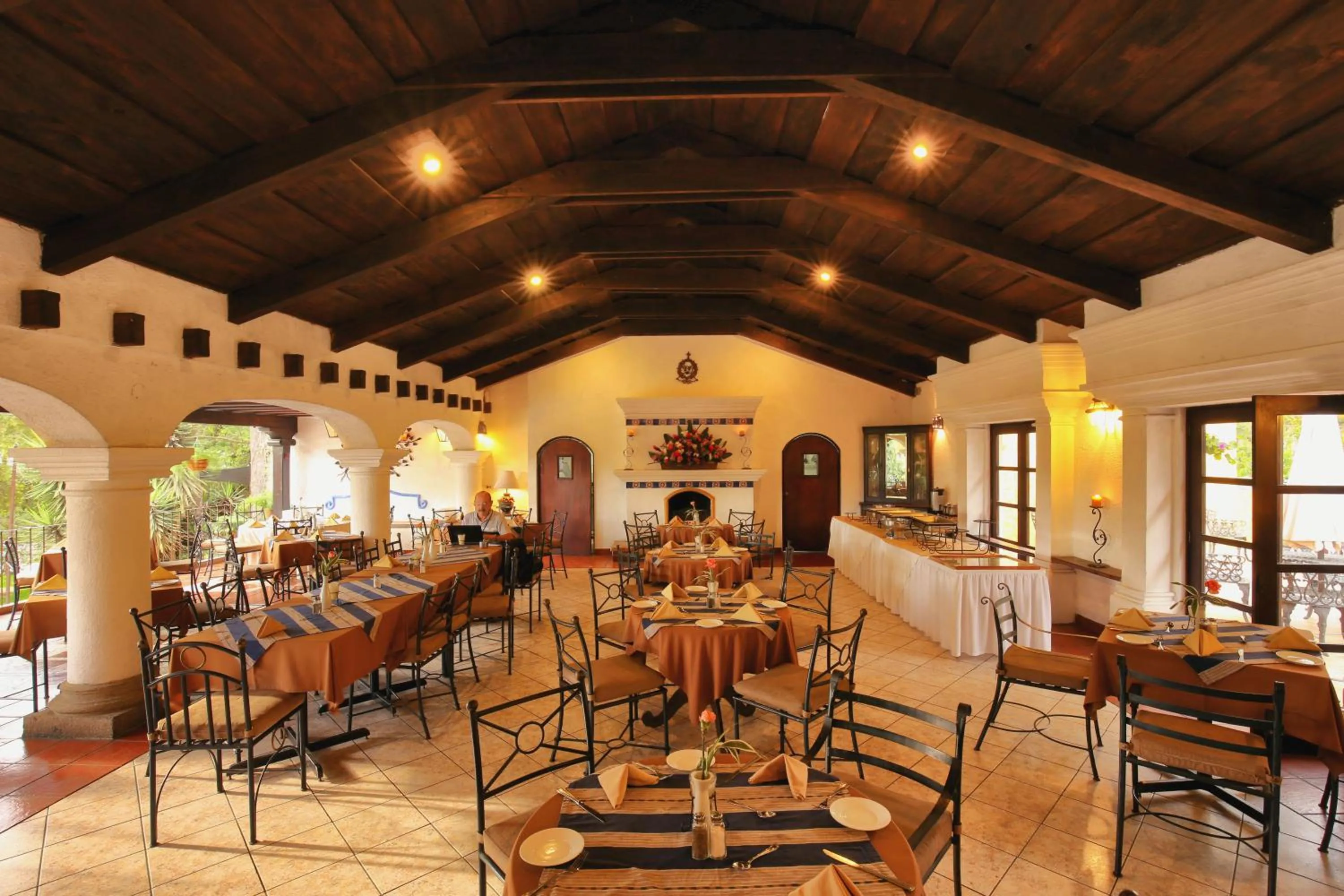 Restaurant/places to eat in Villa Colonial