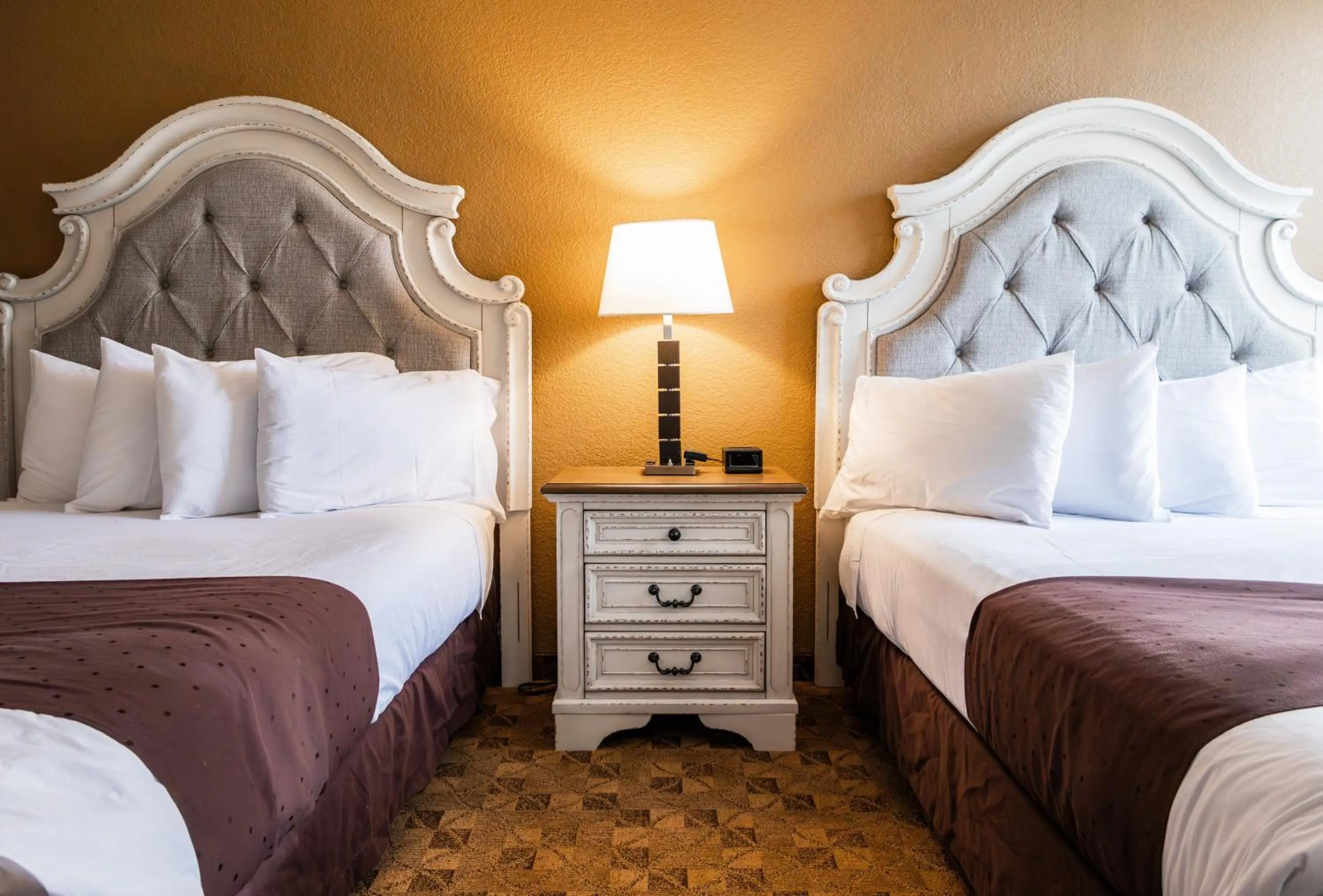 Bed in Village Inn Clemmons-Winston Salem, Trademark by Wyndham