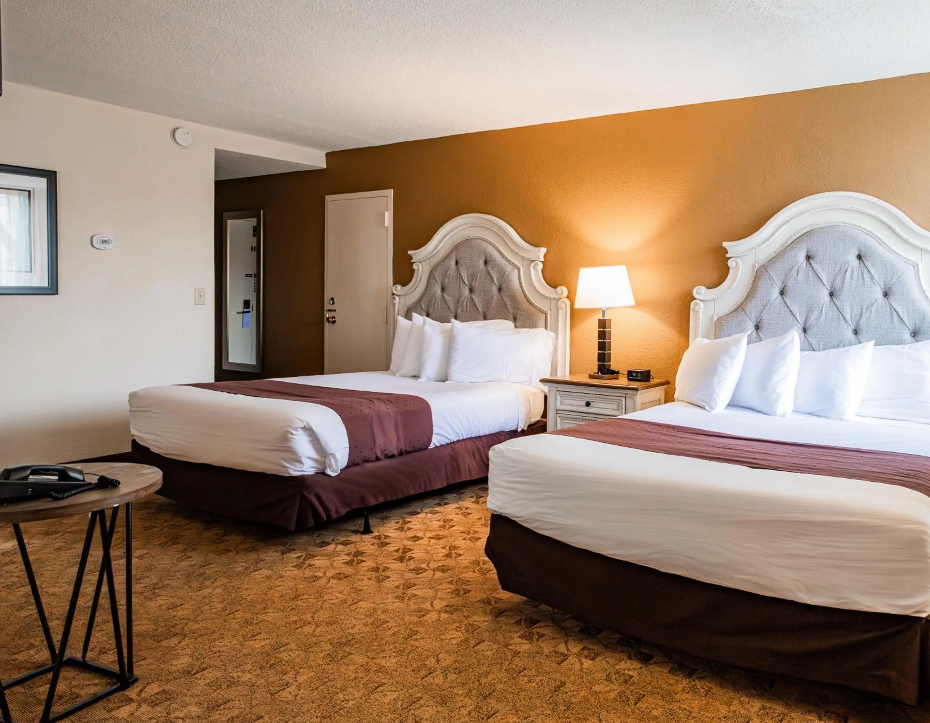 Bed in Village Inn Clemmons-Winston Salem, Trademark by Wyndham