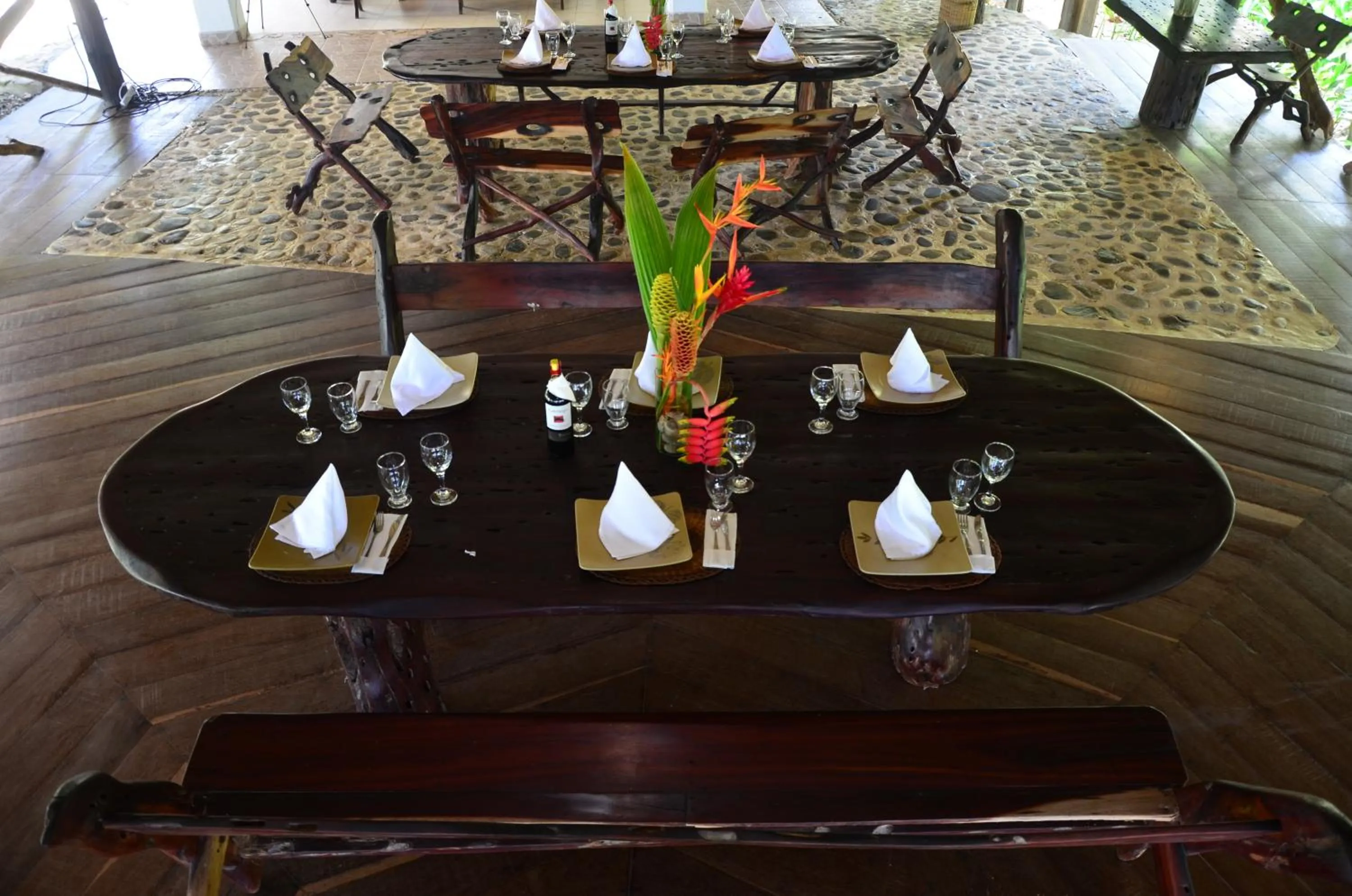 Restaurant/places to eat in Sublime Eco Hotel