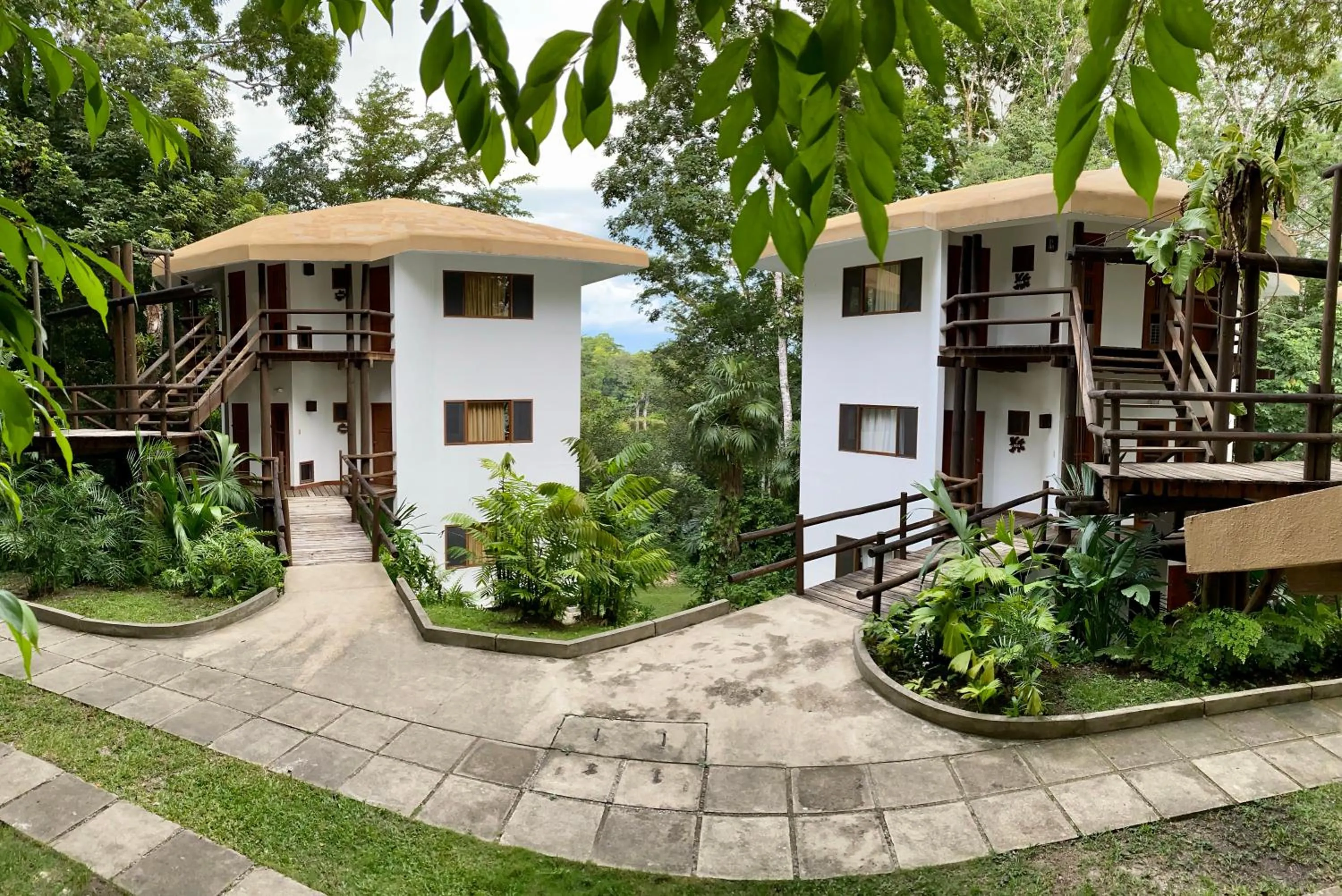 Property building in Villa Maya