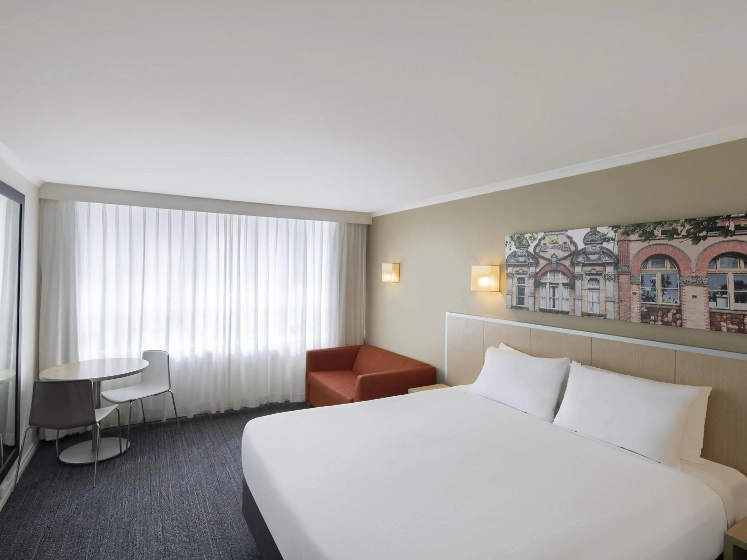 Bedroom, Bed in Mercure Newcastle