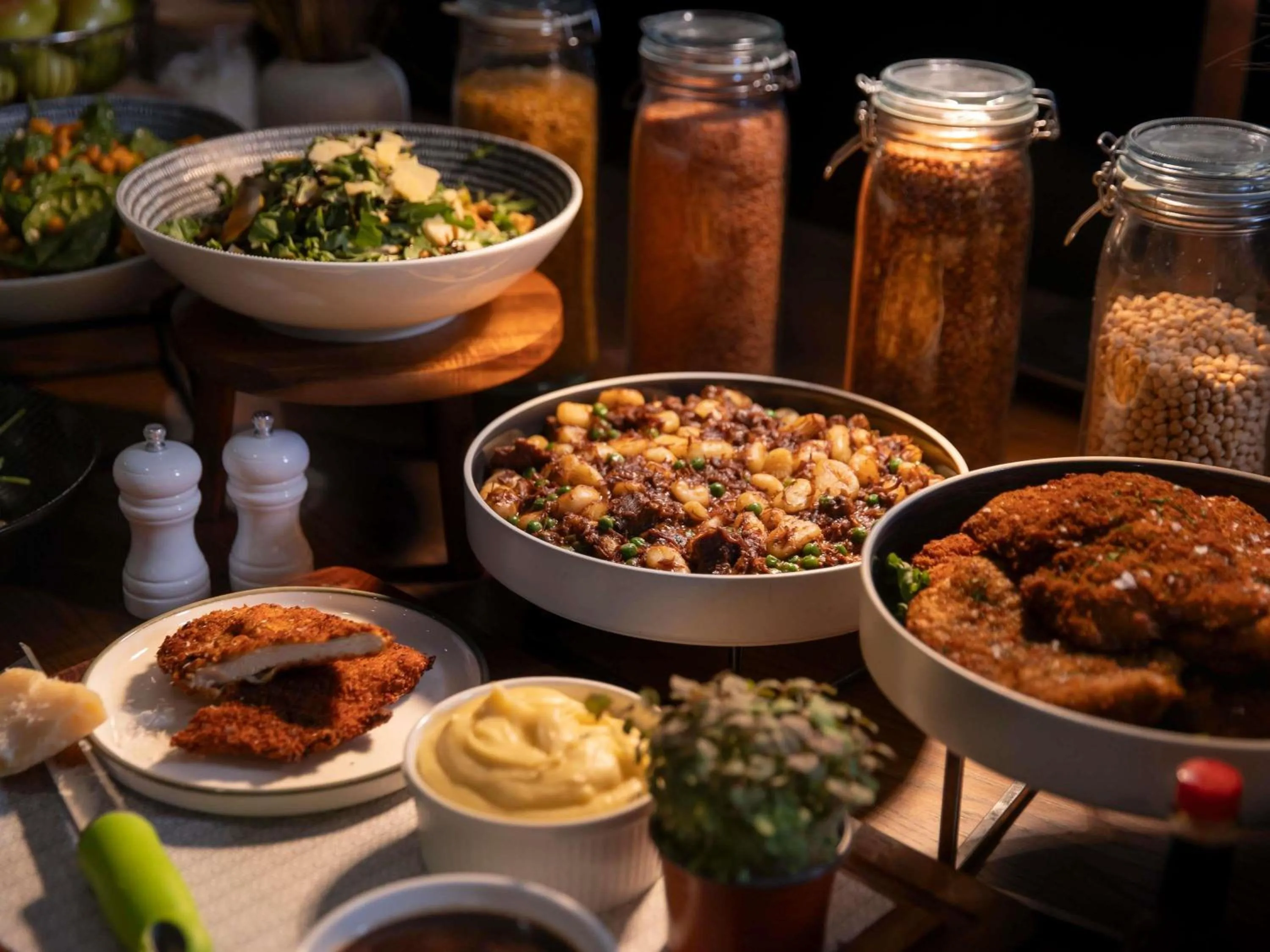 Restaurant/places to eat in Mercure Newcastle