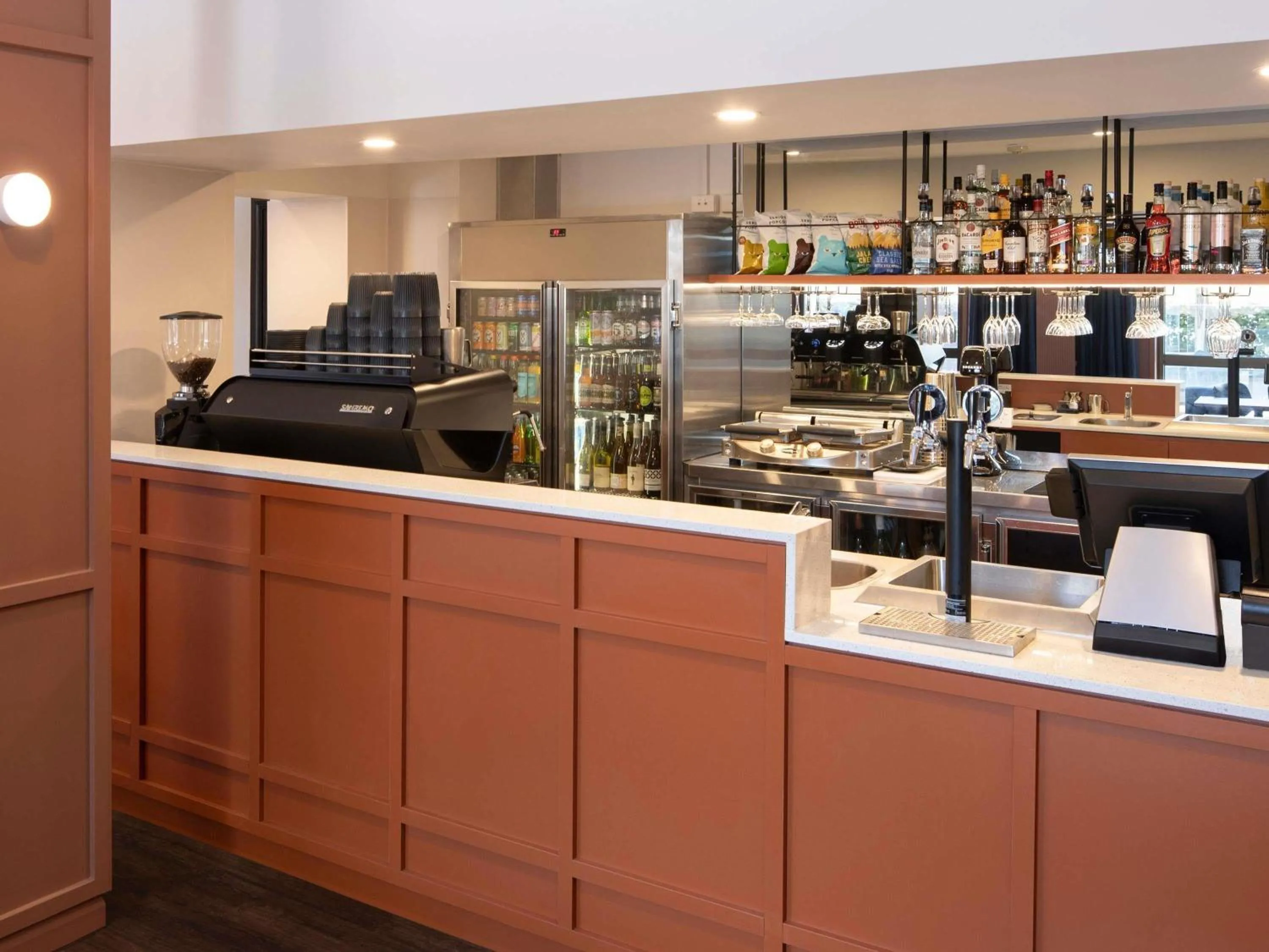 Lounge or bar in Mercure Newcastle