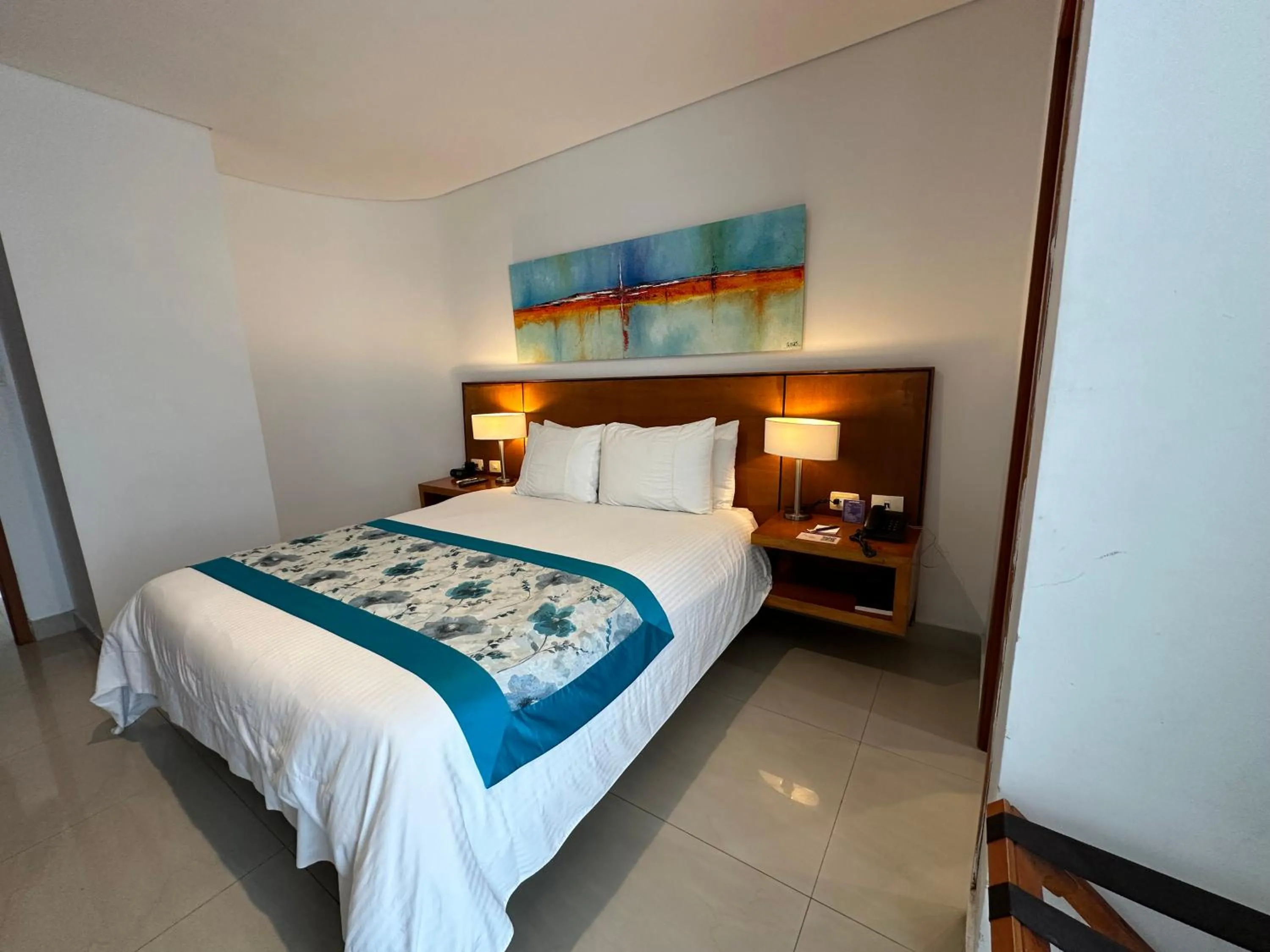 View (from property/room), Bed in Hotel Atrium Plaza