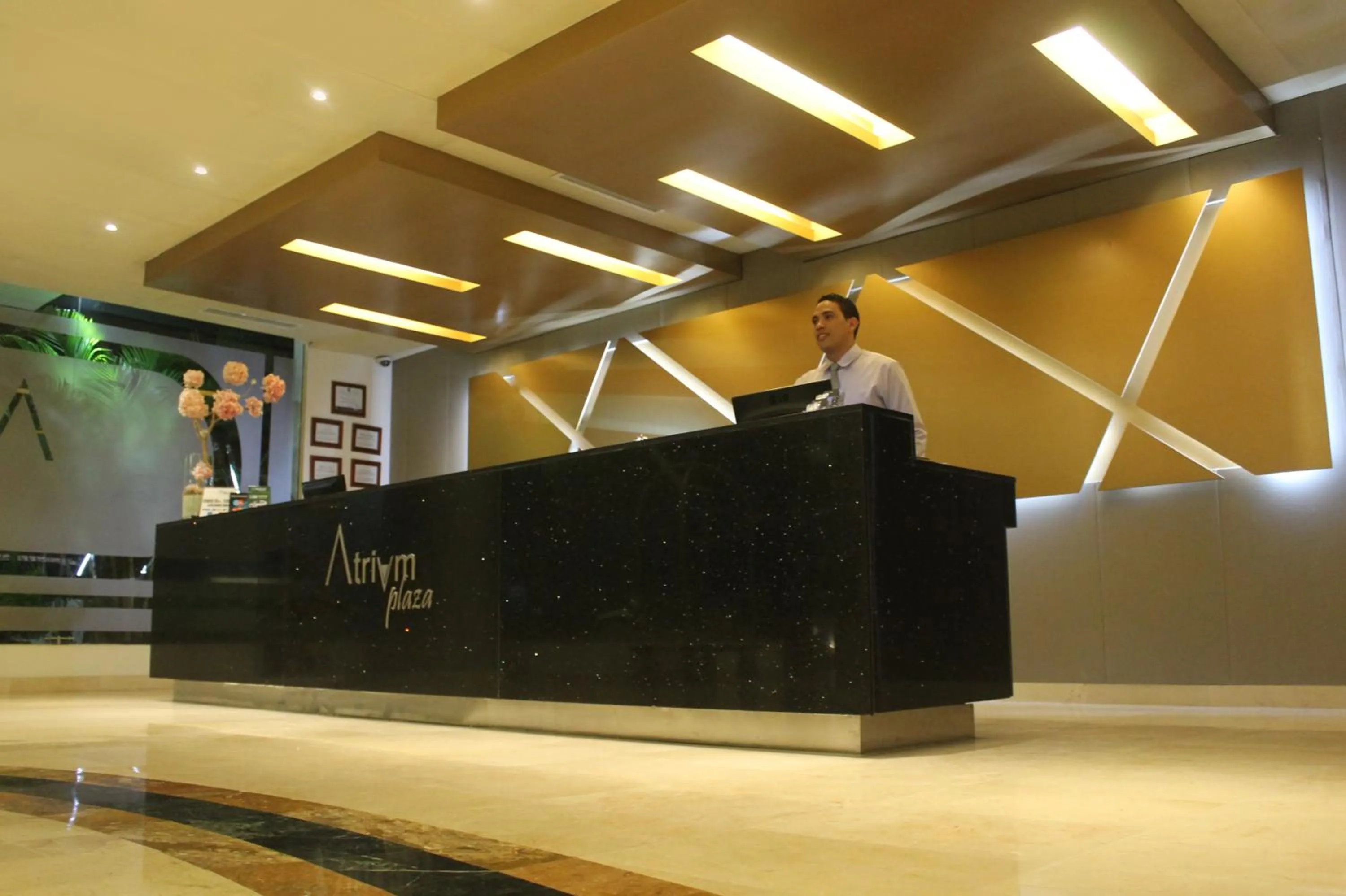 Lobby or reception in Hotel Atrium Plaza
