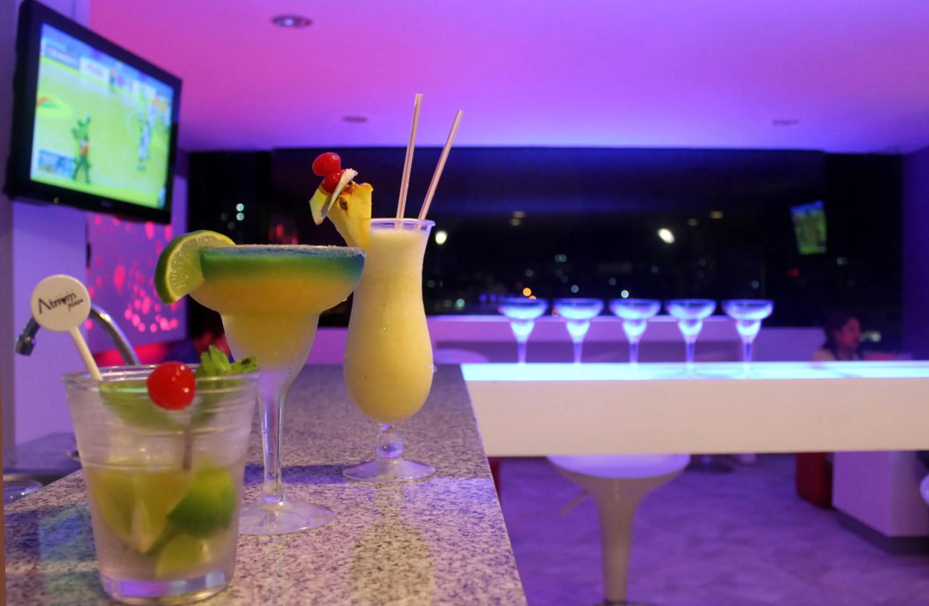 Lounge or bar in Hotel Atrium Plaza