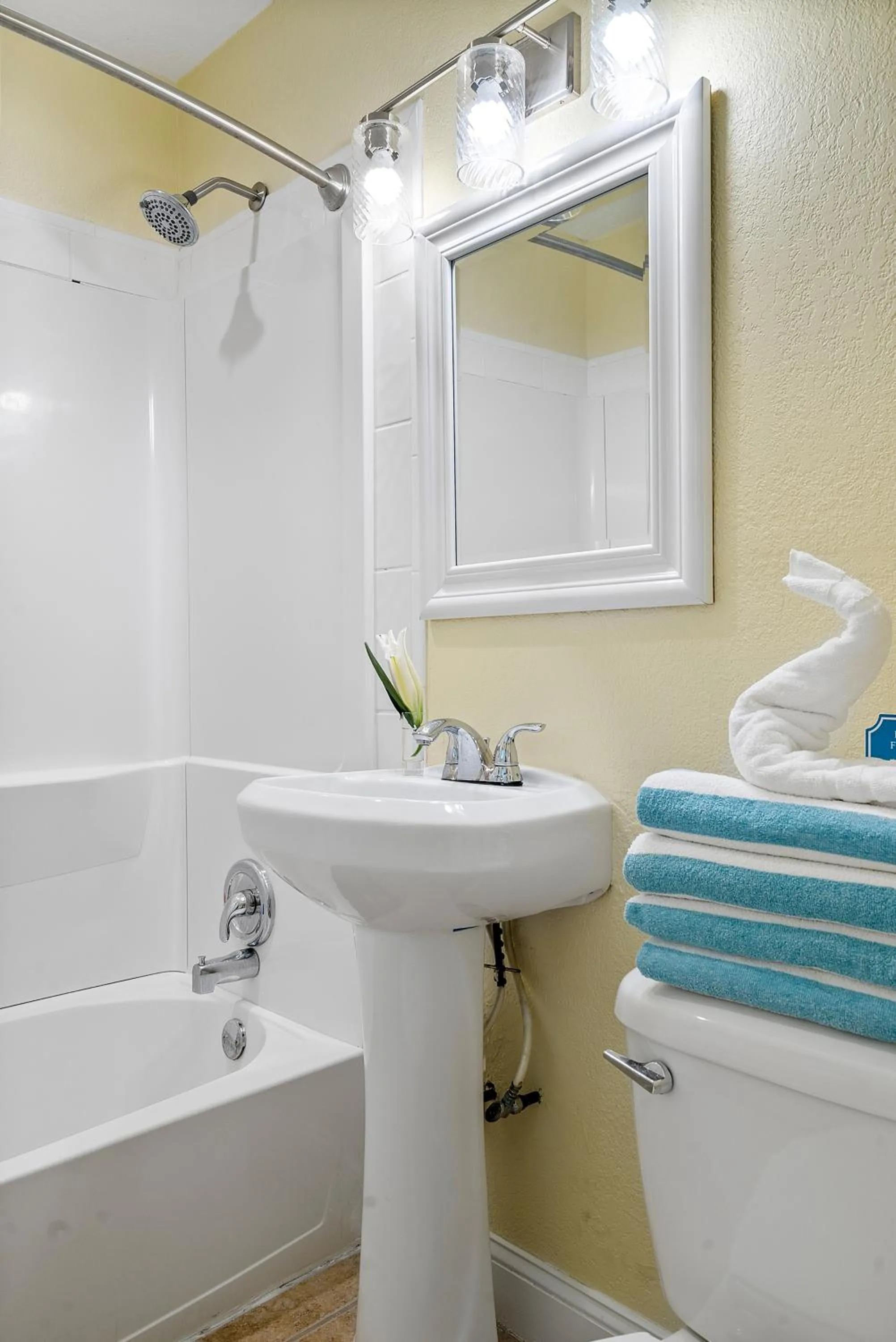 Bathroom in Bay Harbor Lodge