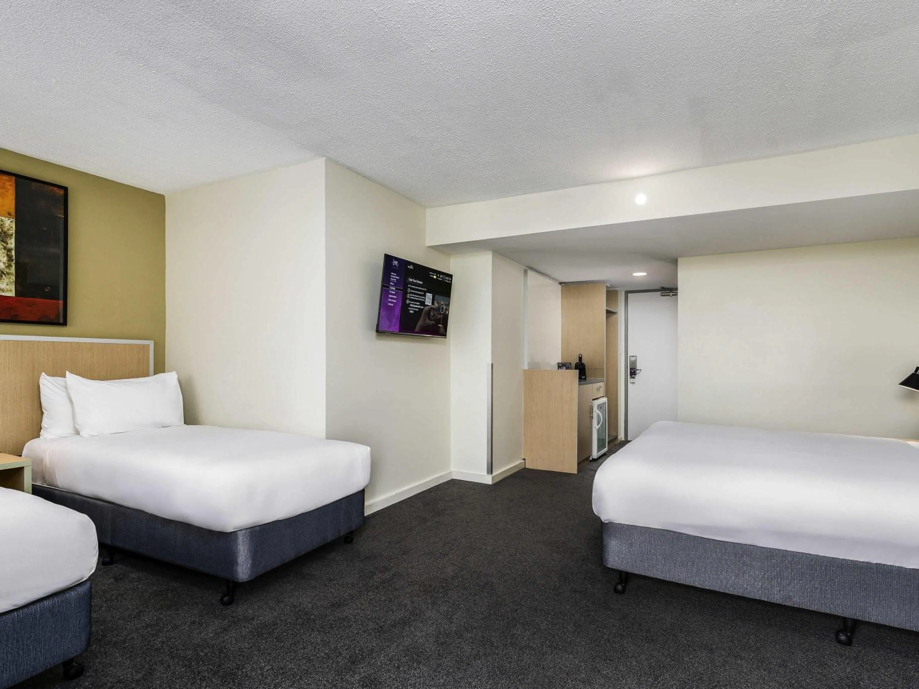 Bedroom, Bed in Mercure Rockhampton