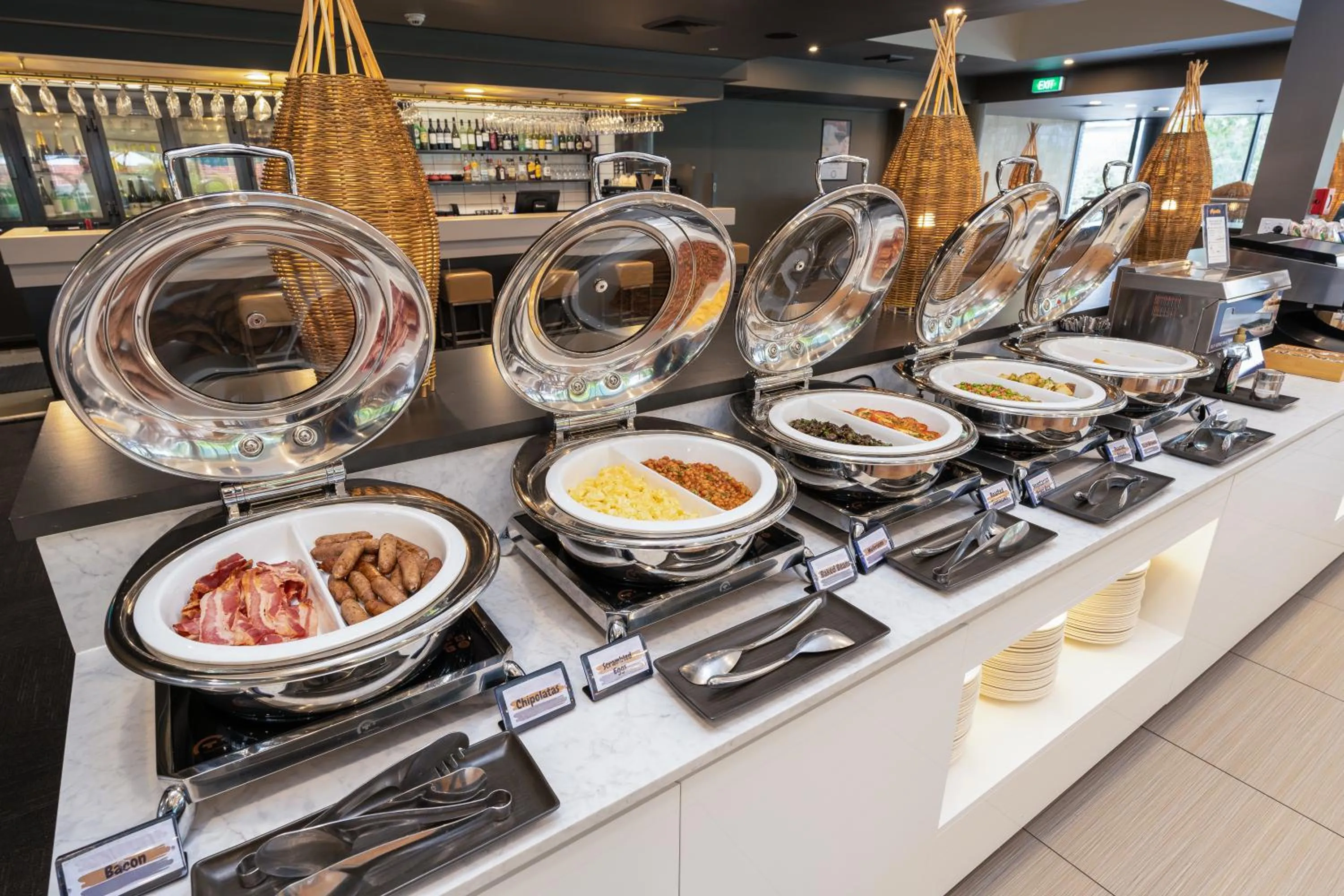 Buffet breakfast in Mercure Rockhampton