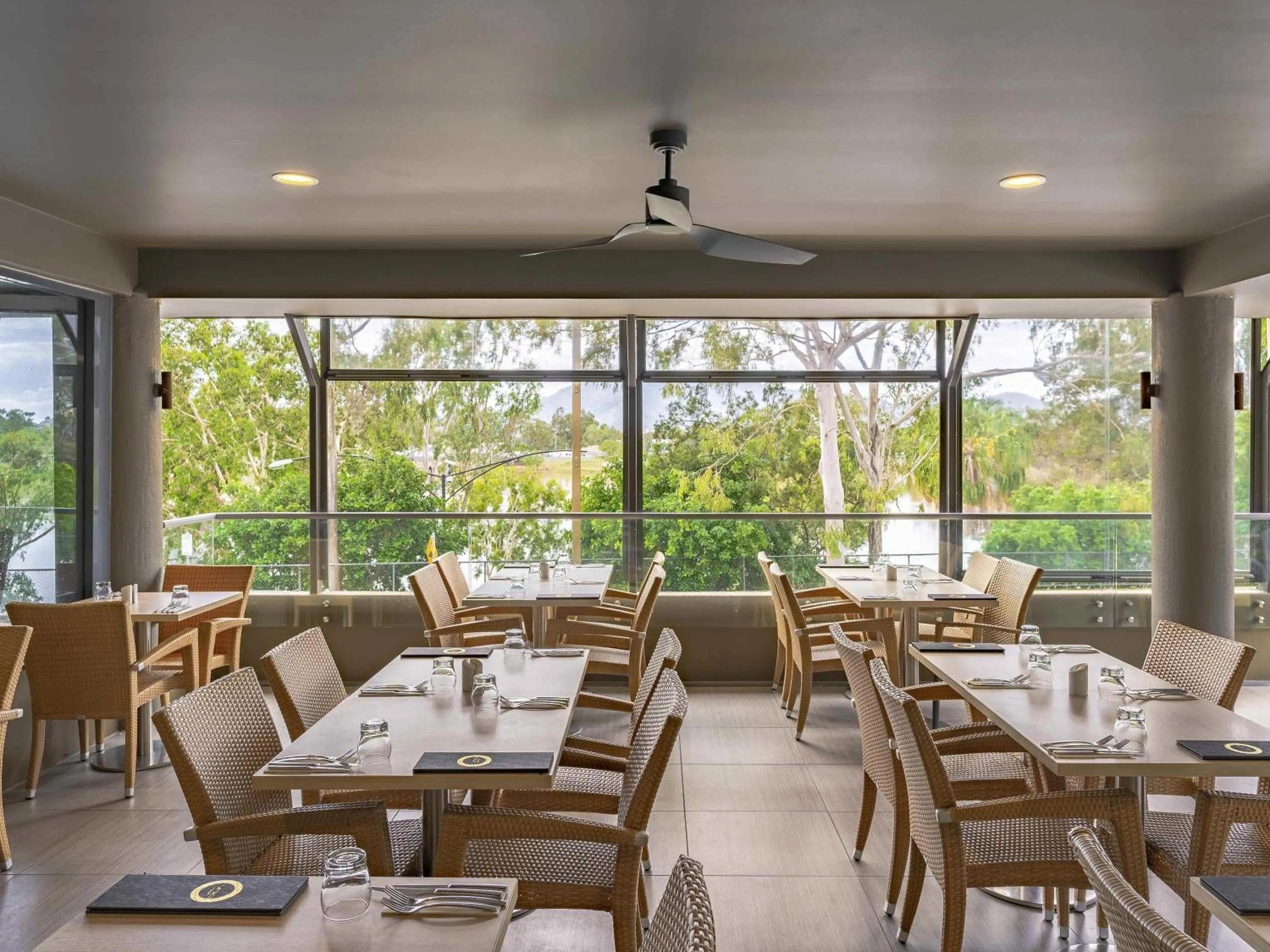 Property building in Mercure Rockhampton