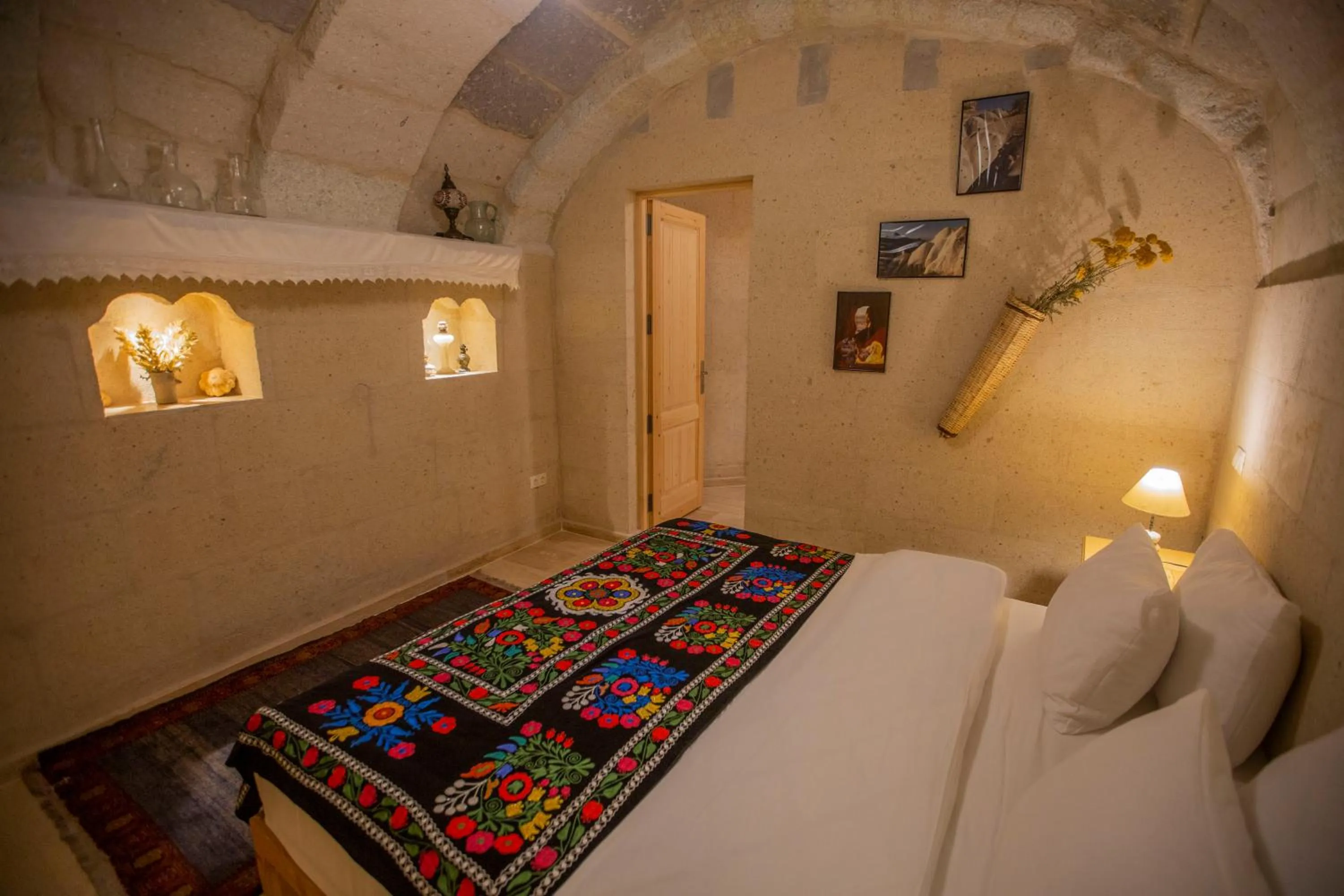 Bed in Maze Of Cappadocia Hotel