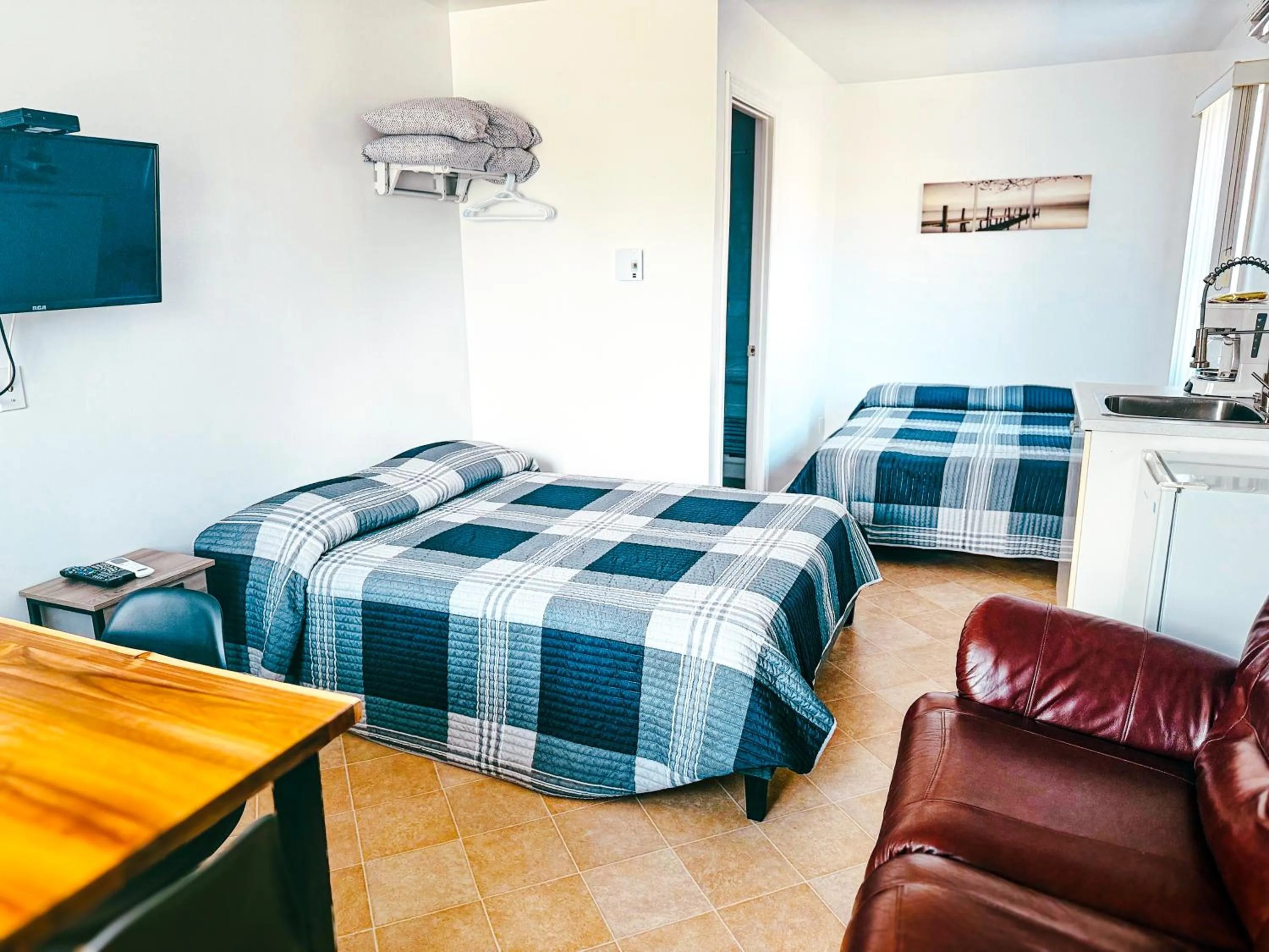 Photo of the whole room, Bed in Les studios de la mer