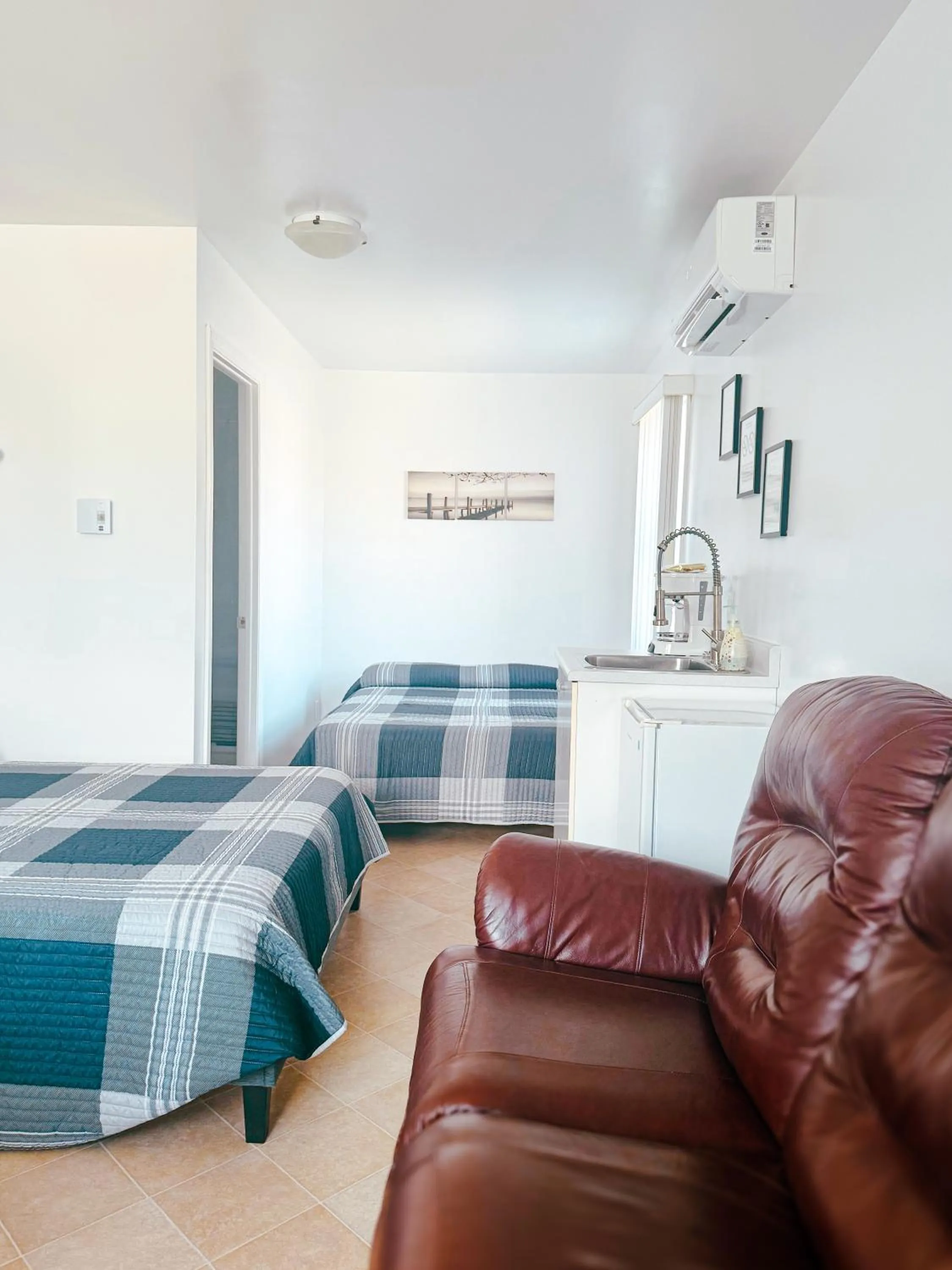 Bedroom, Bed in Les studios de la mer