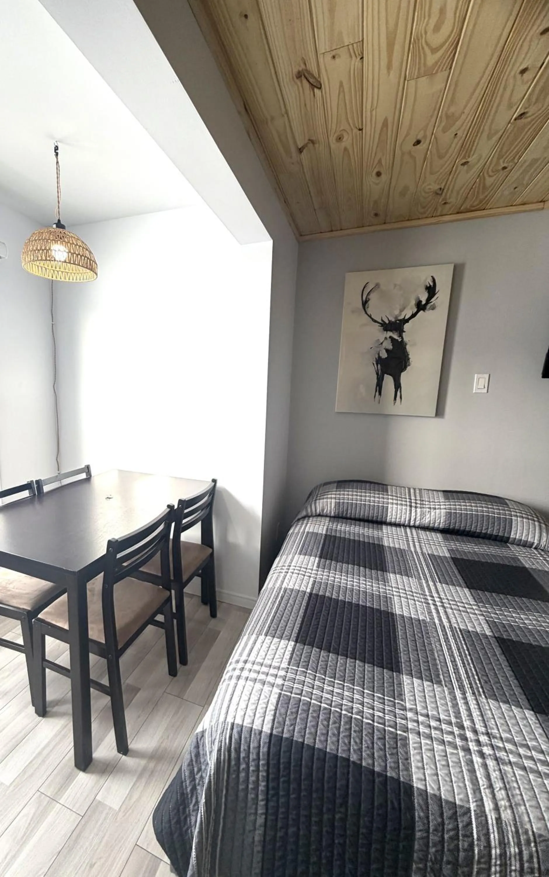 Dining area, Bed in Les studios de la mer