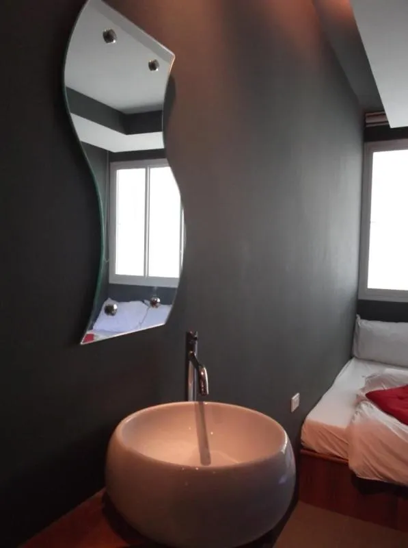 Bed in Marina Residence