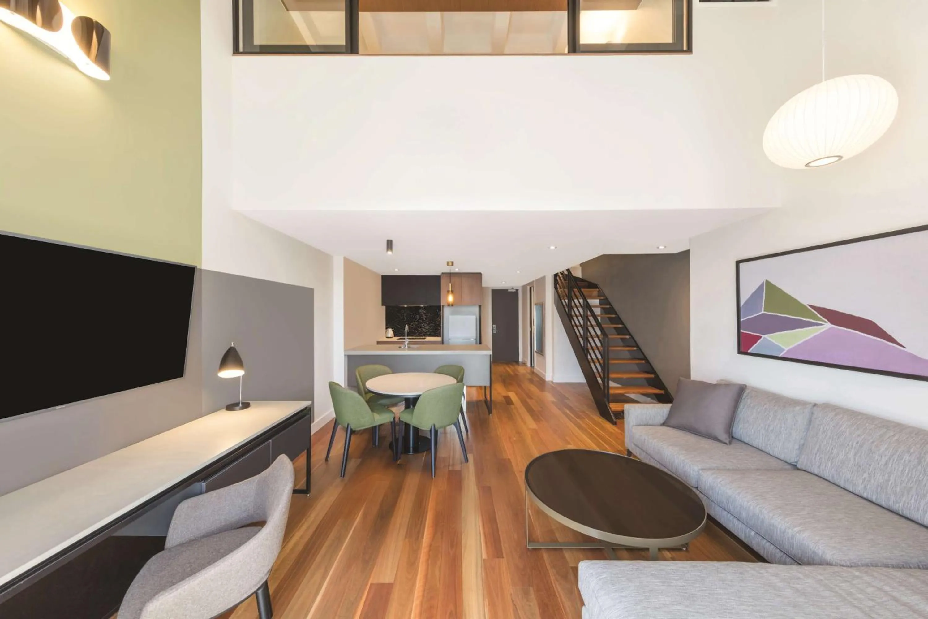 TV and multimedia in Adina Apartment Hotel Melbourne