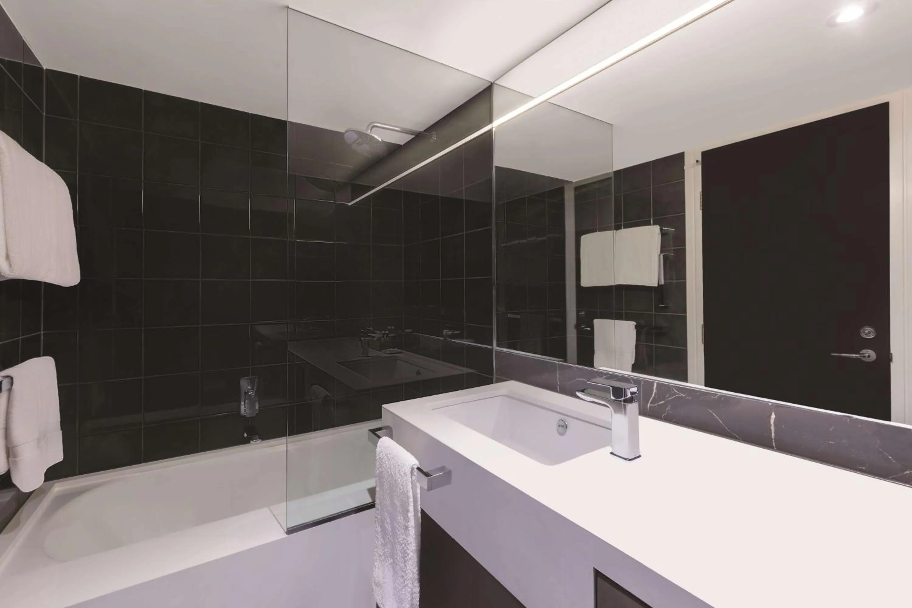 Bathroom in Adina Apartment Hotel Melbourne