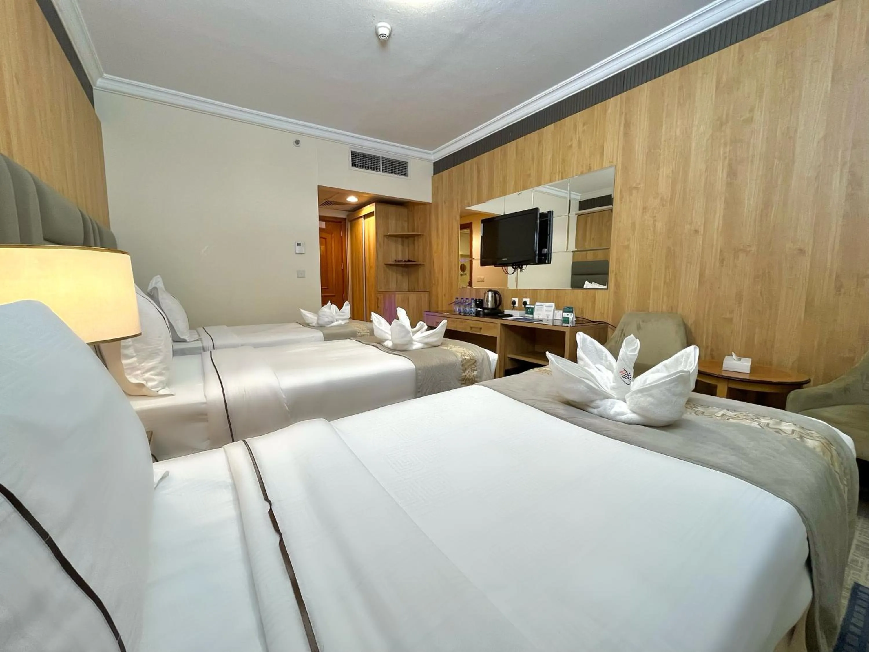 View (from property/room), Bed in Zowar Alalami Hotel