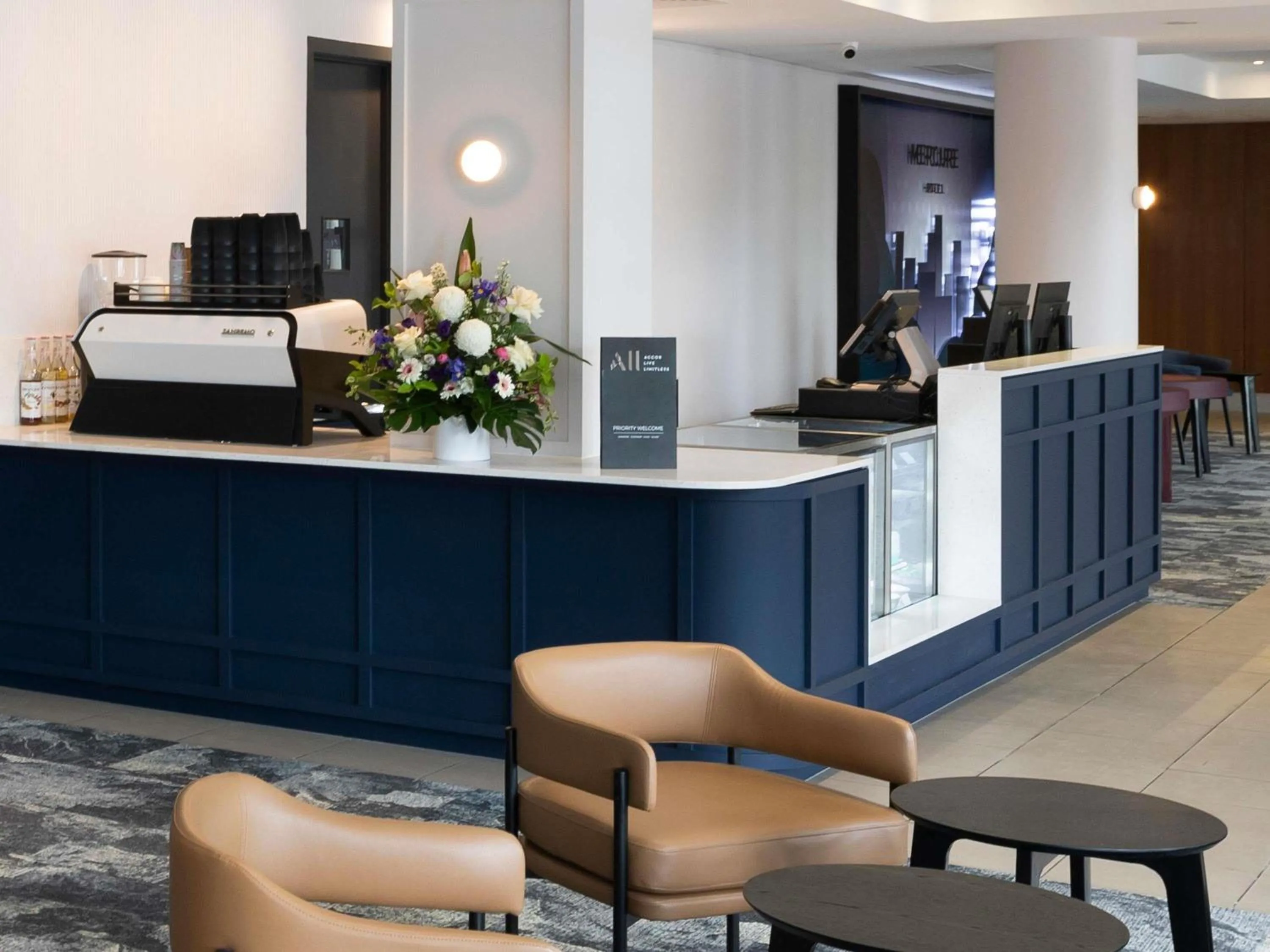 Restaurant/places to eat in Mercure Brisbane Garden City