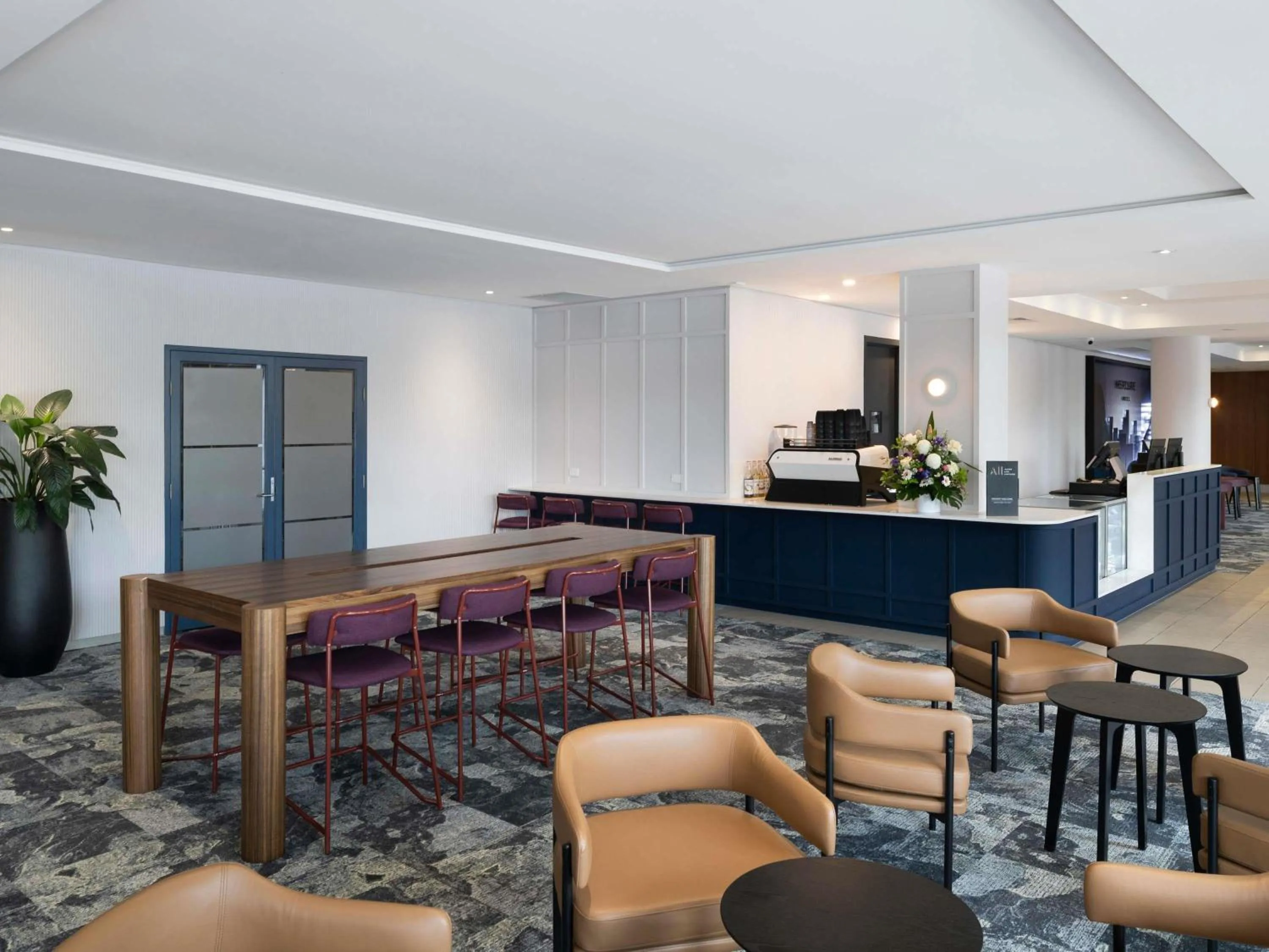 Restaurant/places to eat in Mercure Brisbane Garden City