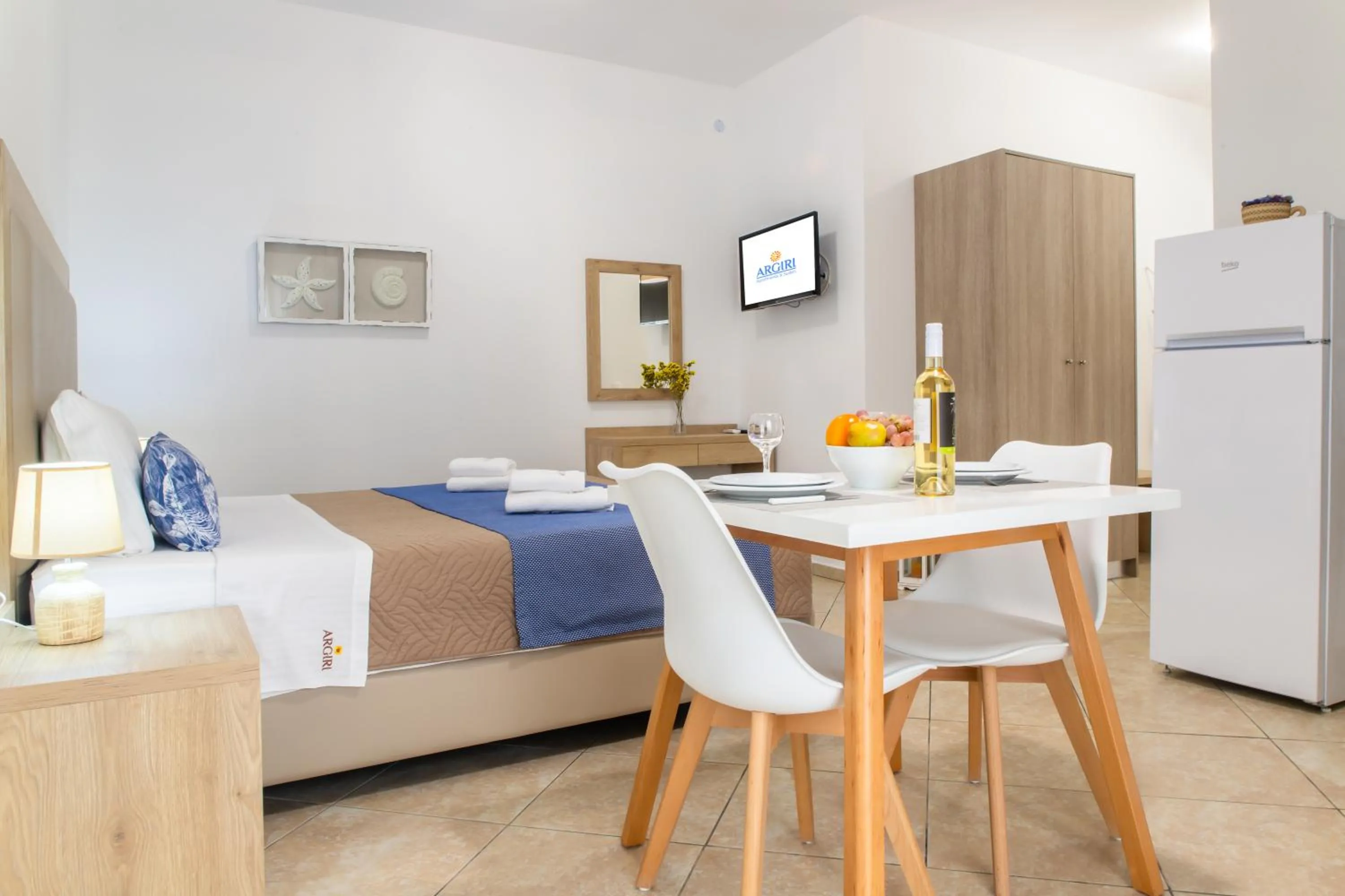 Photo of the whole room, Bed in Argiri Apartments & Suites