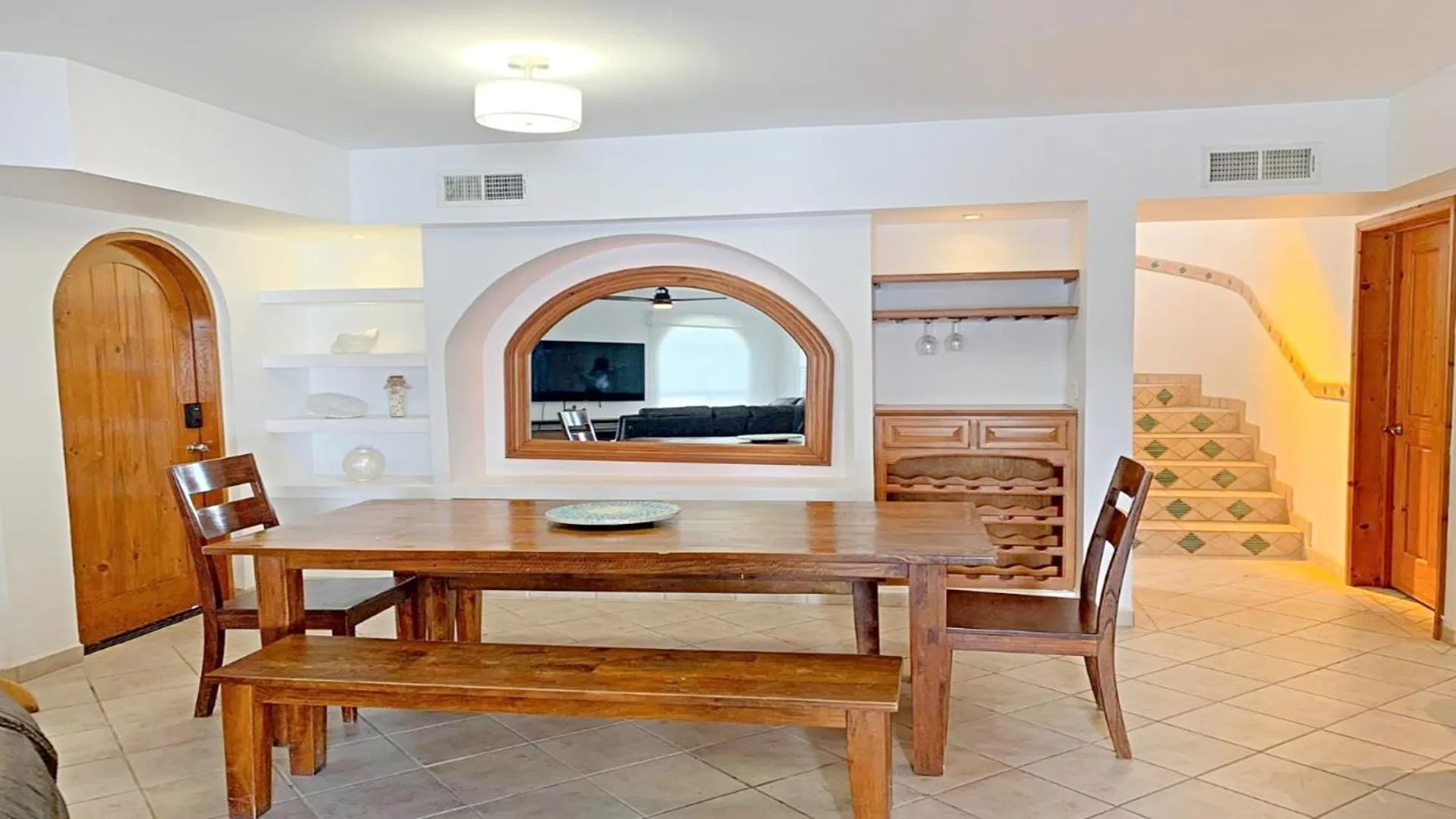 Dining area in Villa Relax 1 by Kivoya