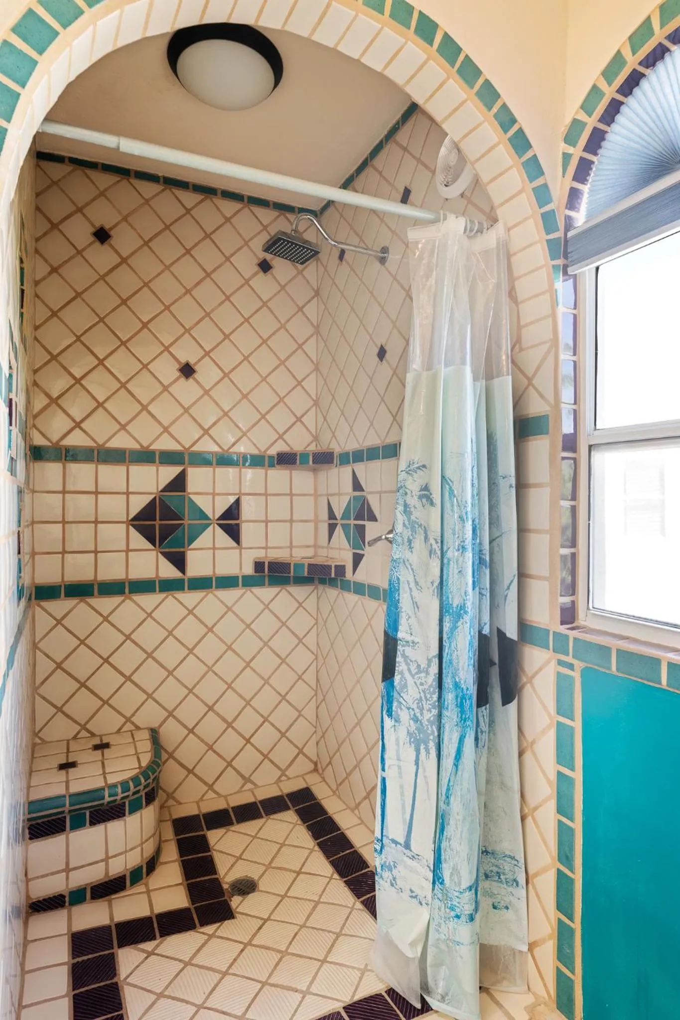 Shower in Villa Relax 1 by Kivoya