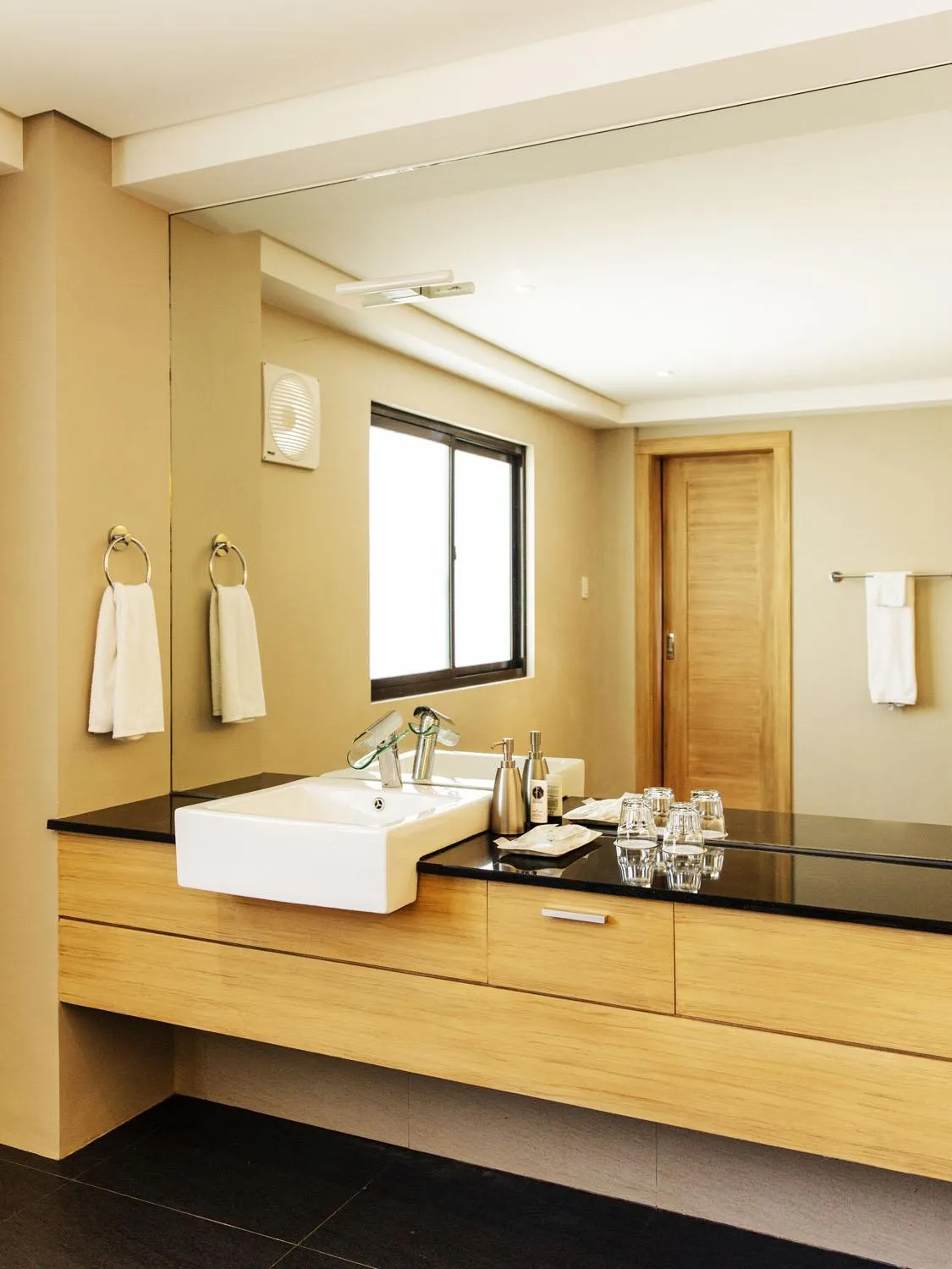 Bathroom in Villa Caemilla Beach Boutique Hotel