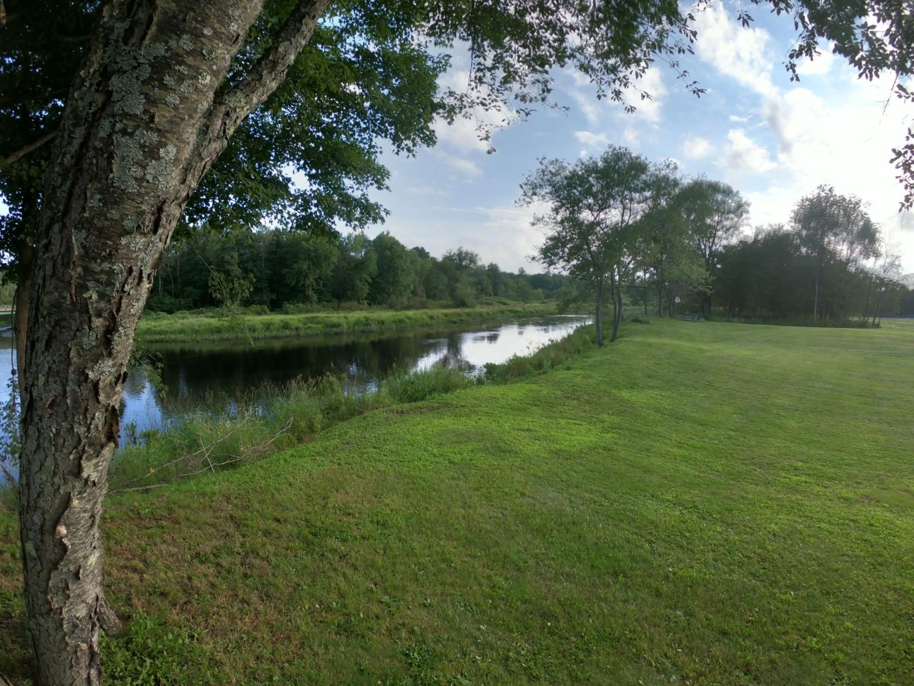 Day in Copper Lantern Motor Lodge