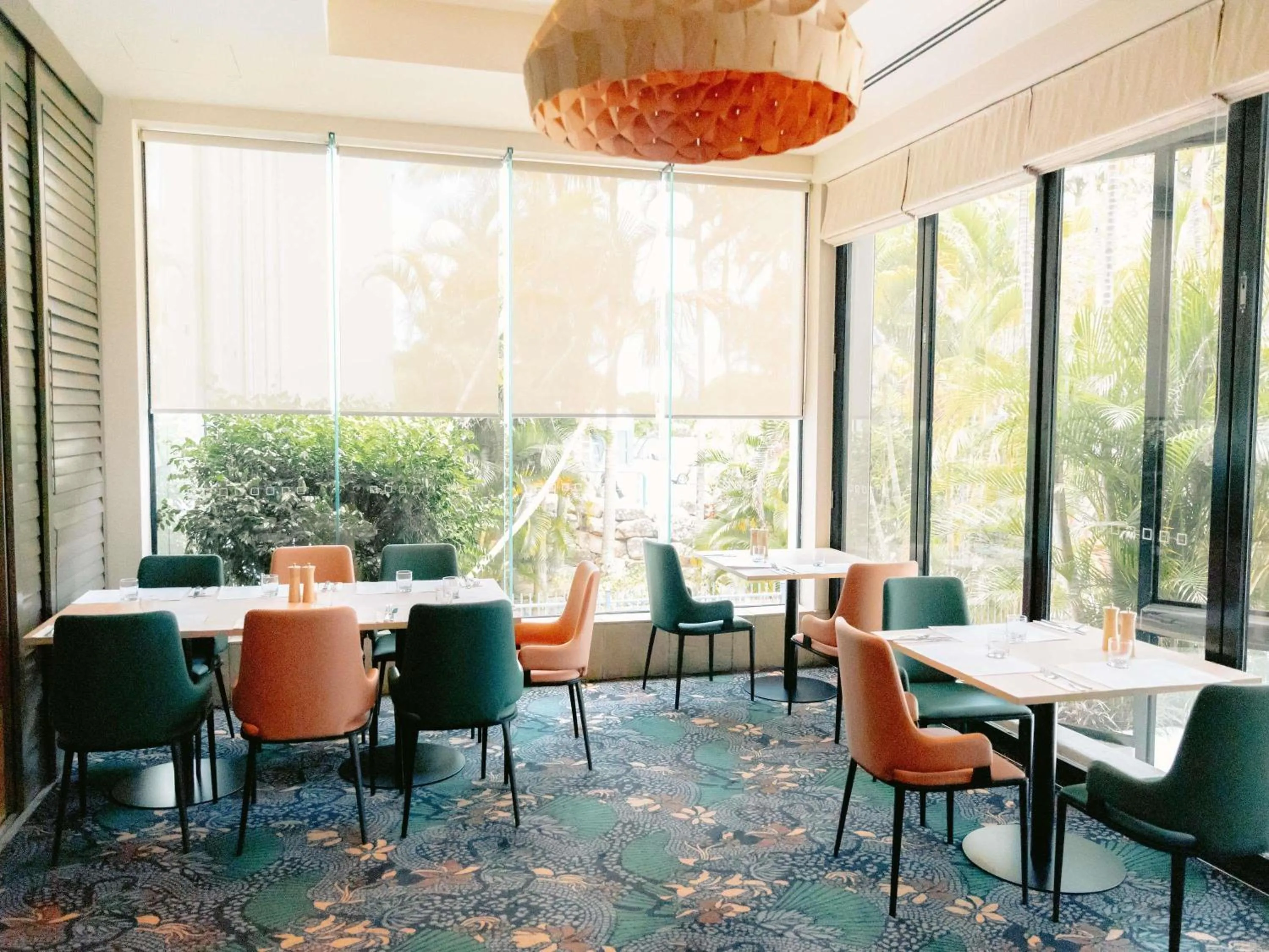 Restaurant/places to eat in Mercure Gold Coast Resort