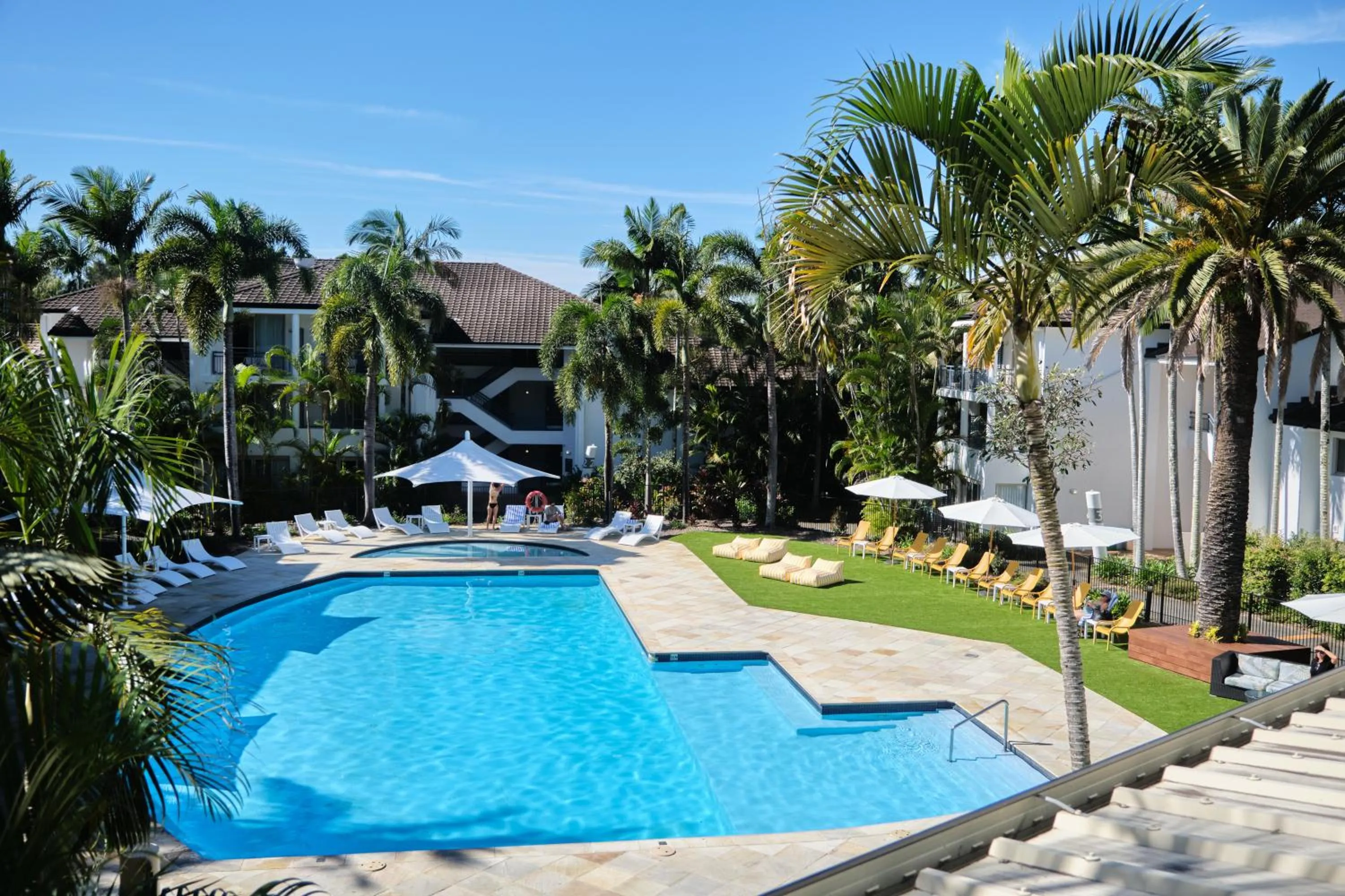 Swimming pool in Mercure Gold Coast Resort
