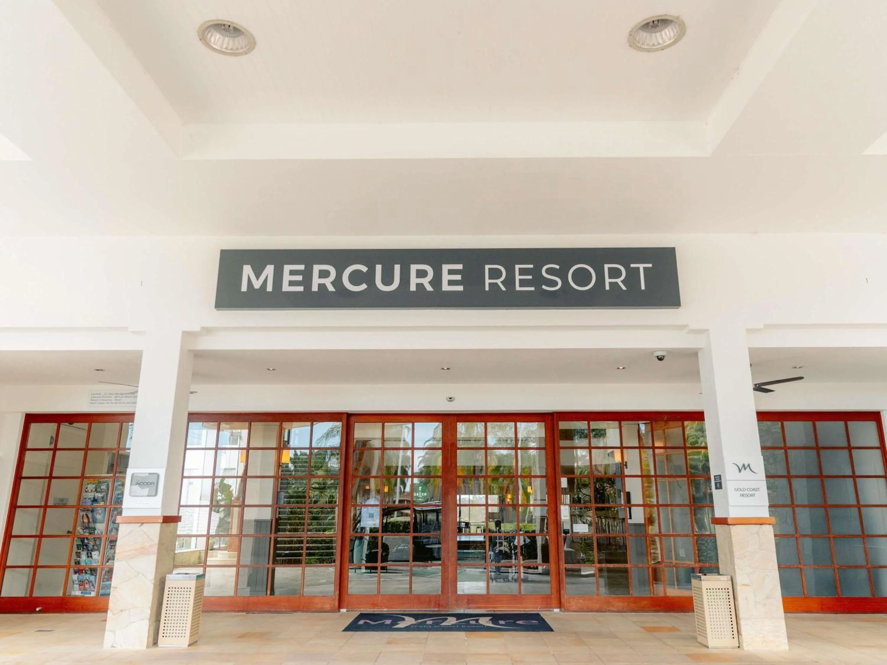 Property building in Mercure Gold Coast Resort