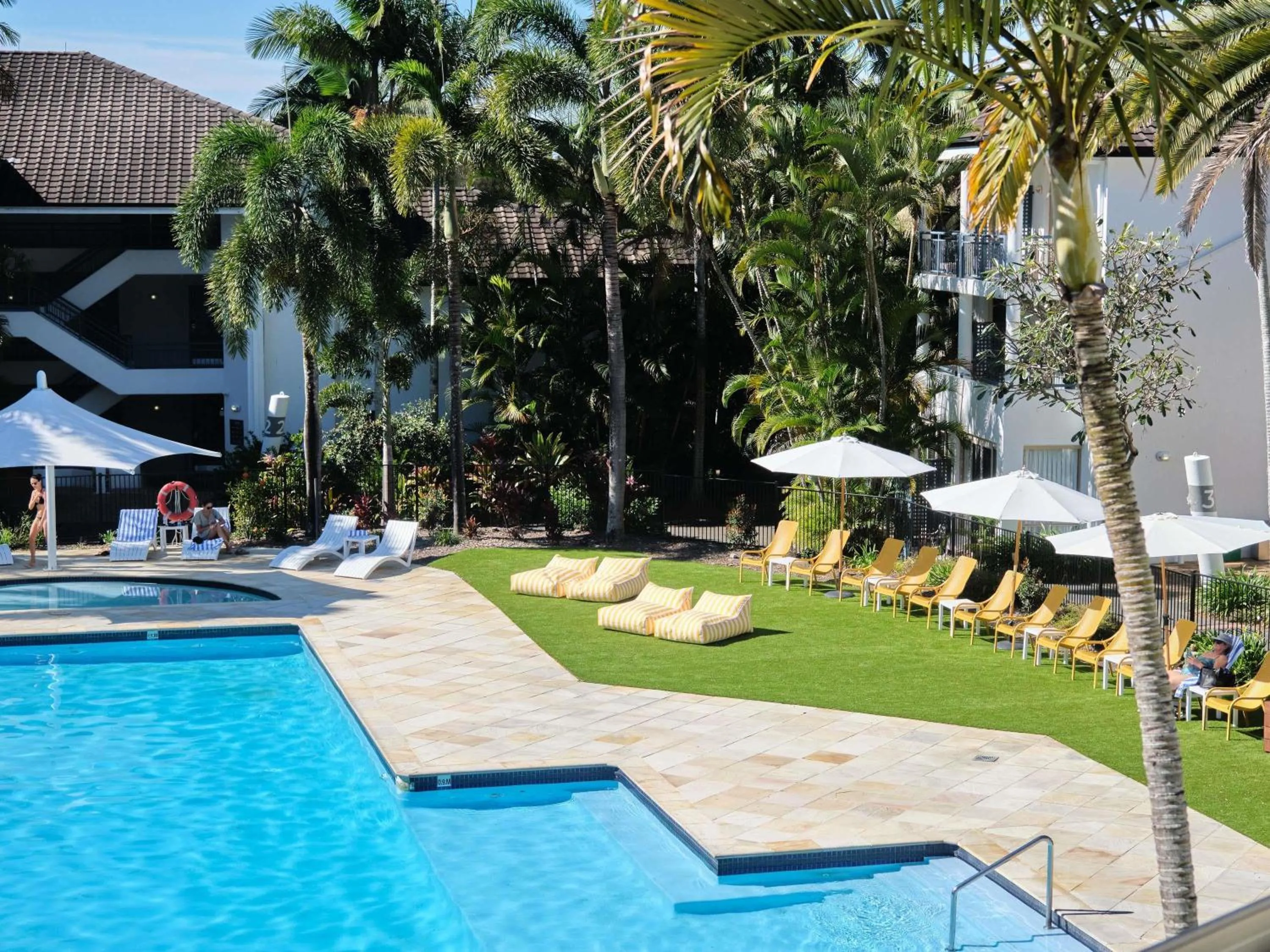 Property building in Mercure Gold Coast Resort