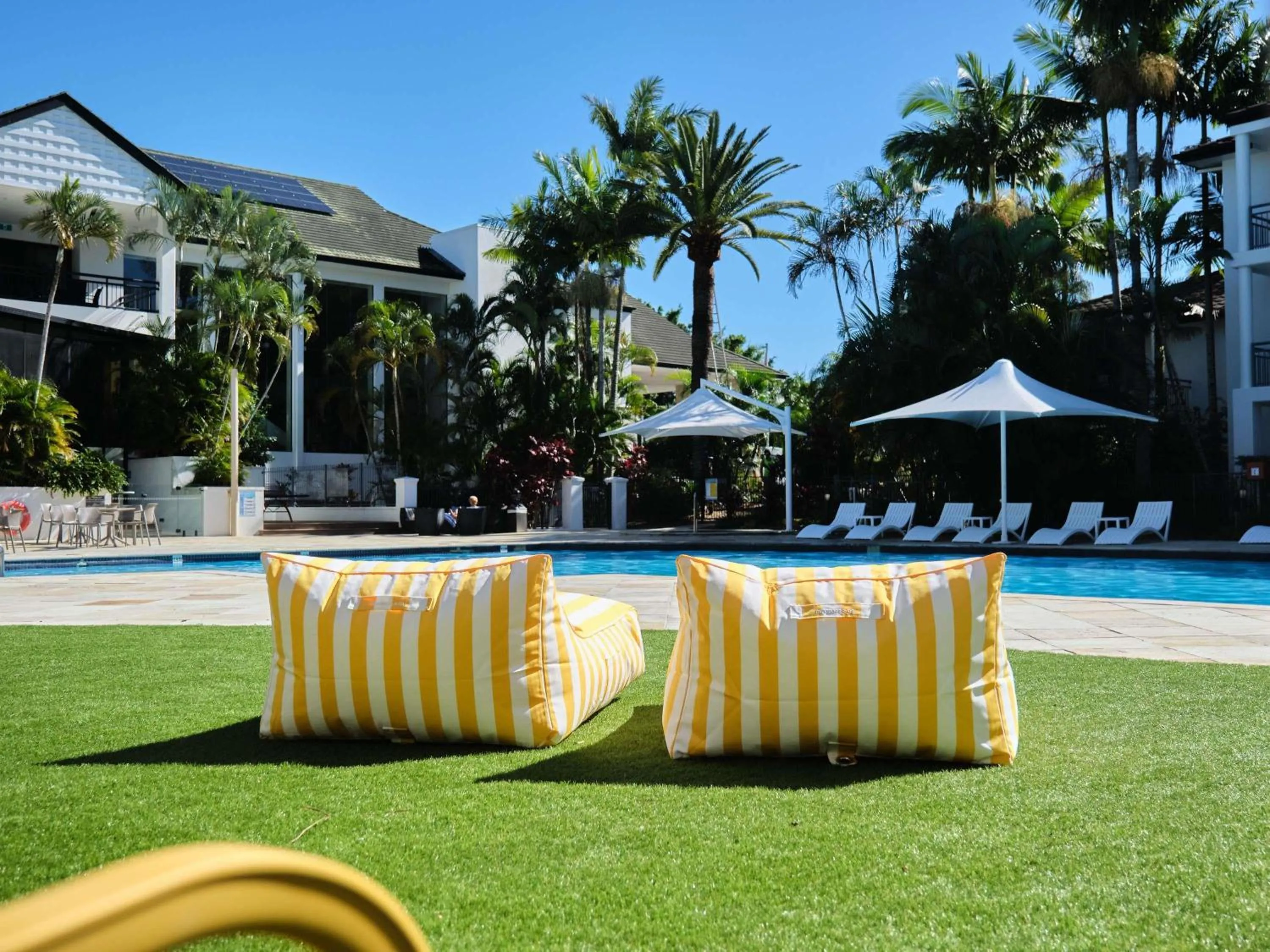 Property building in Mercure Gold Coast Resort