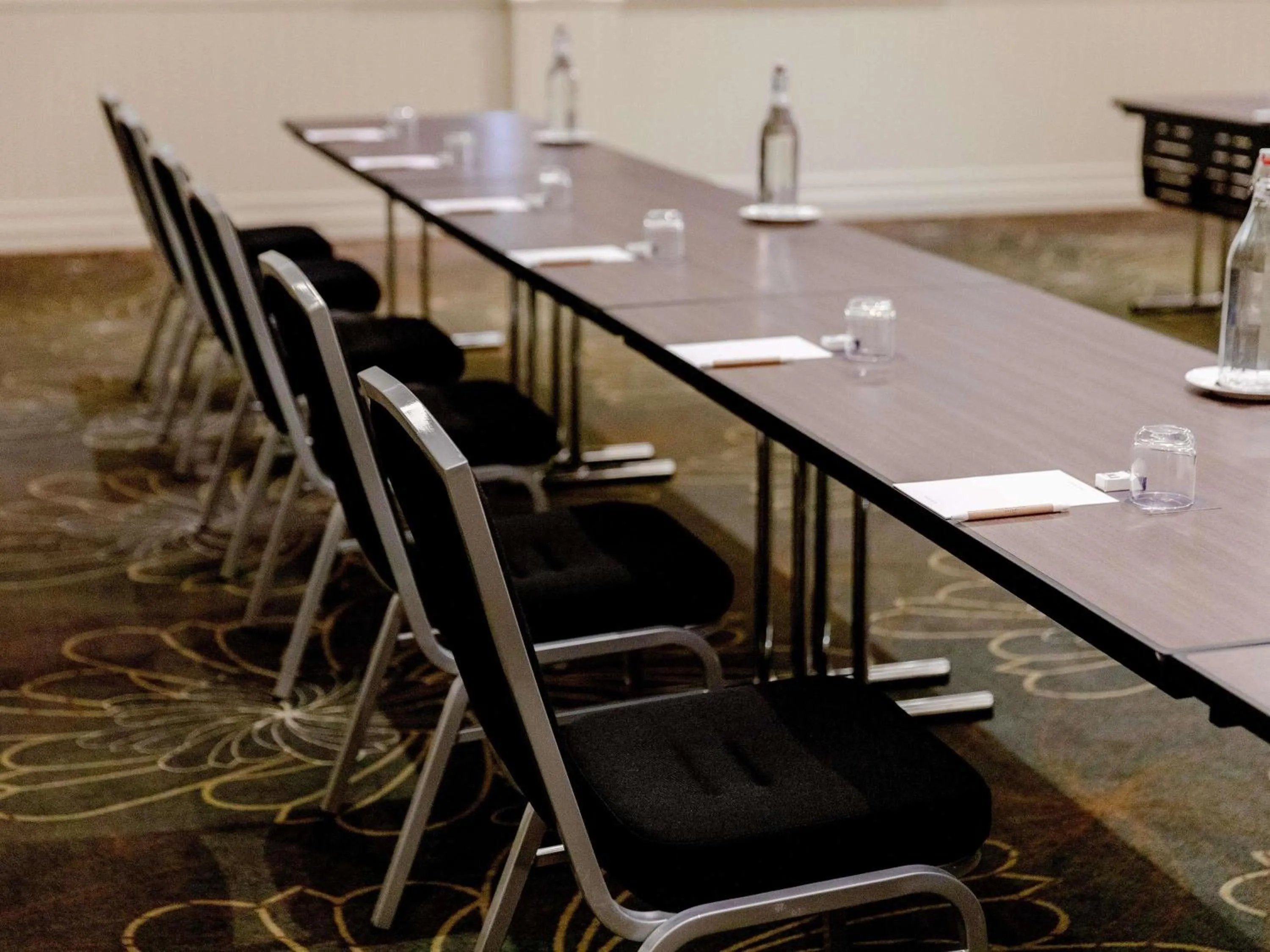 Meeting/conference room in Mercure Gold Coast Resort
