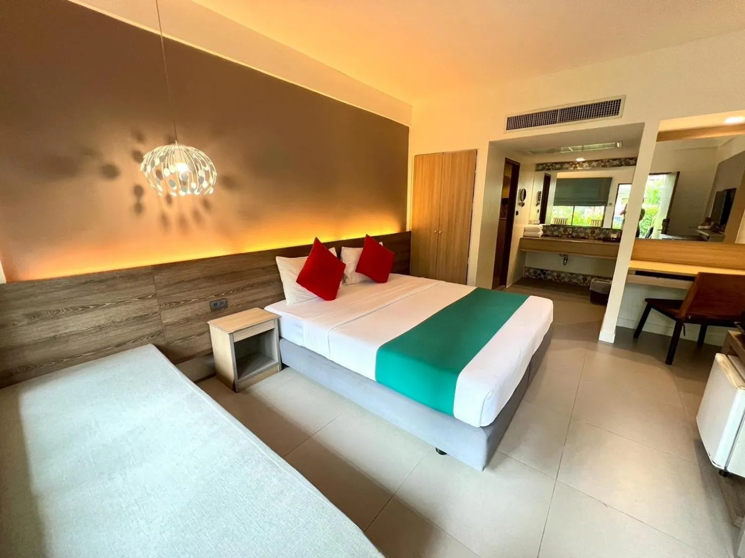 Seating area, Bed in The Viridian Resort Patong