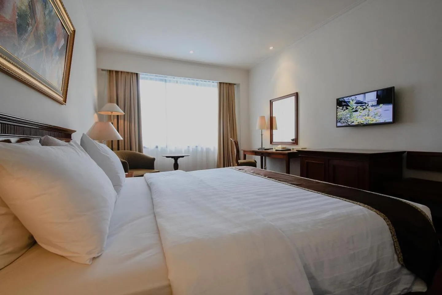 Bedroom in Hotel Salak The Heritage Bogor