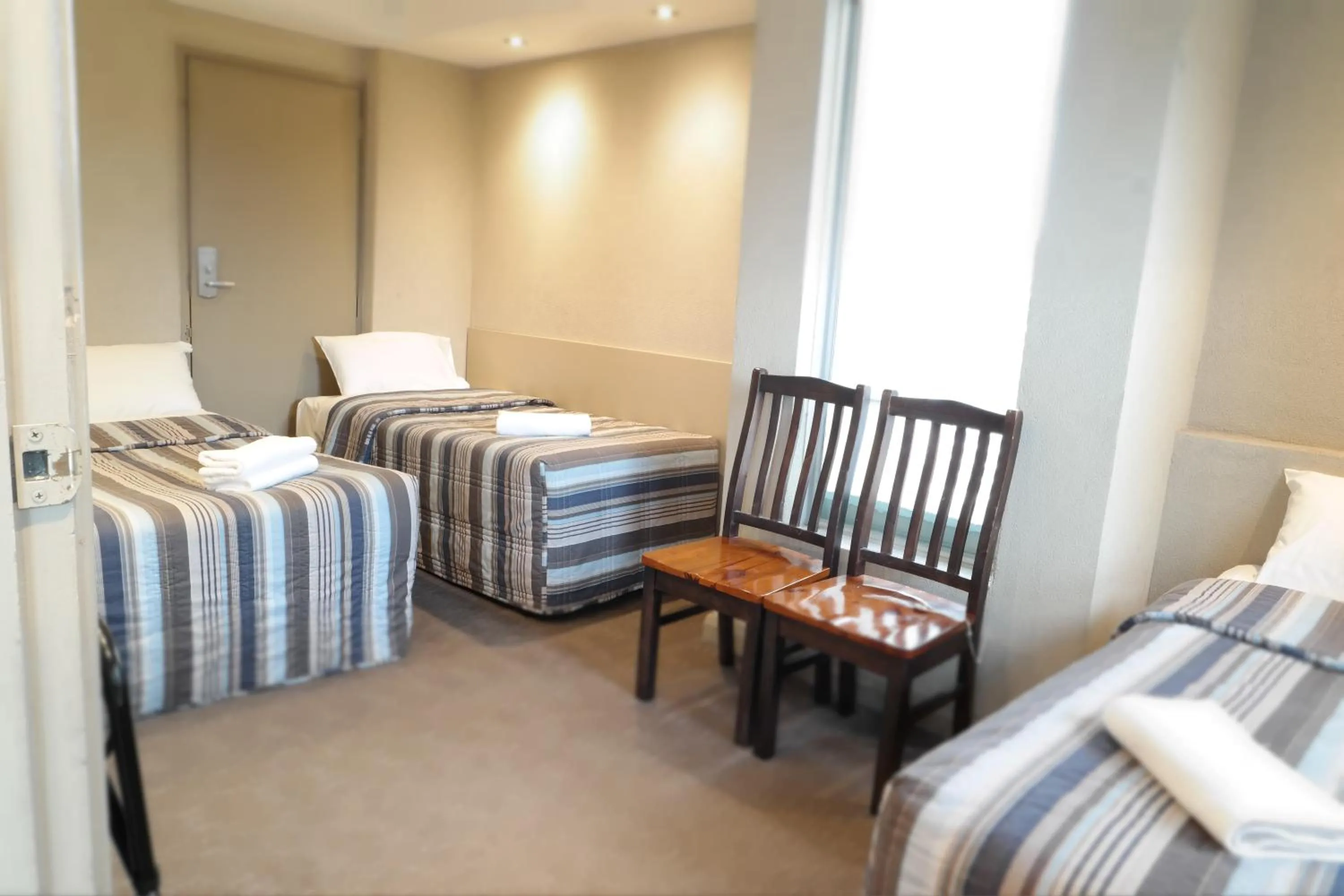 Photo of the whole room, Bed in Parkville Place Serviced Apartments